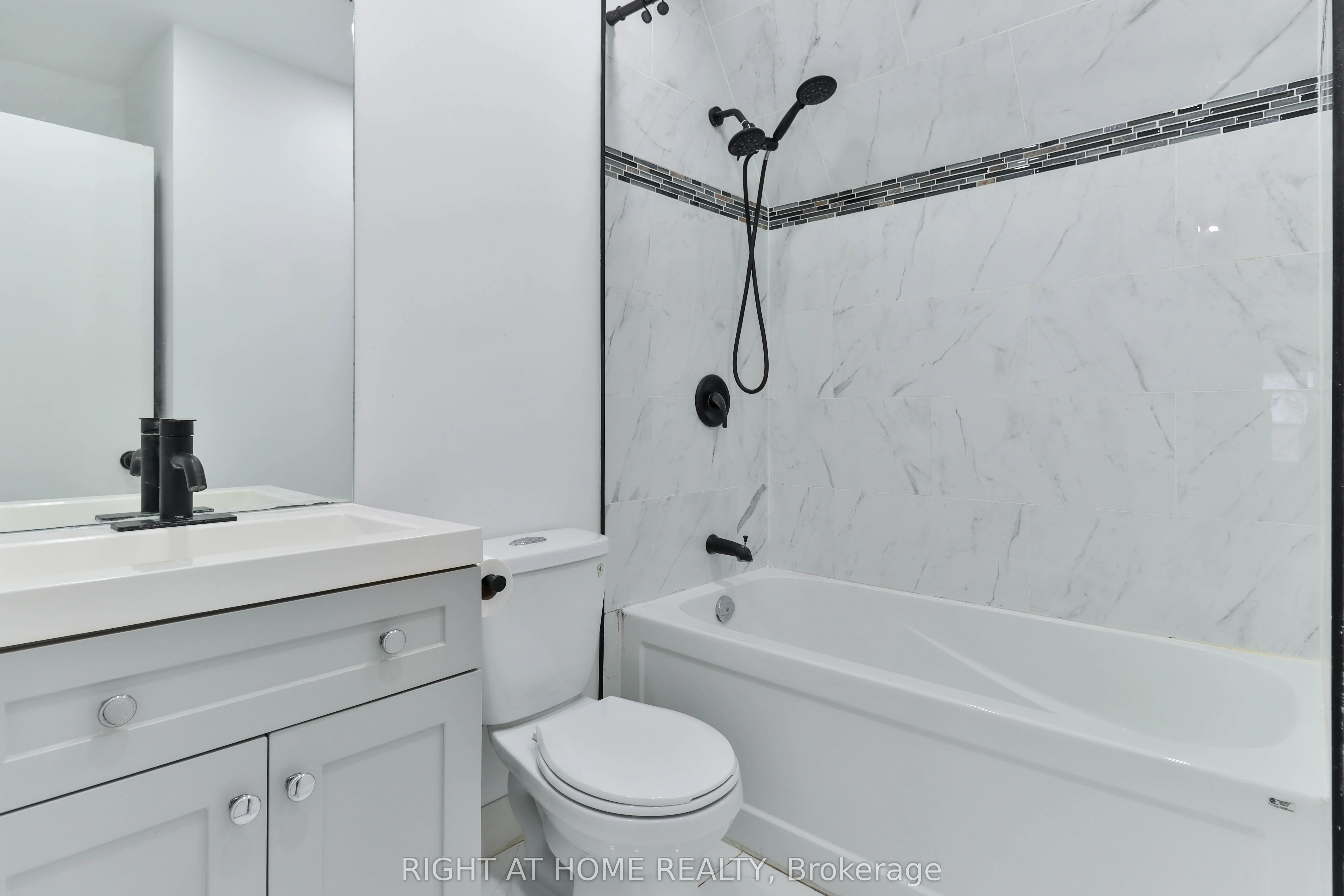 34 Venetian Crescent, #144