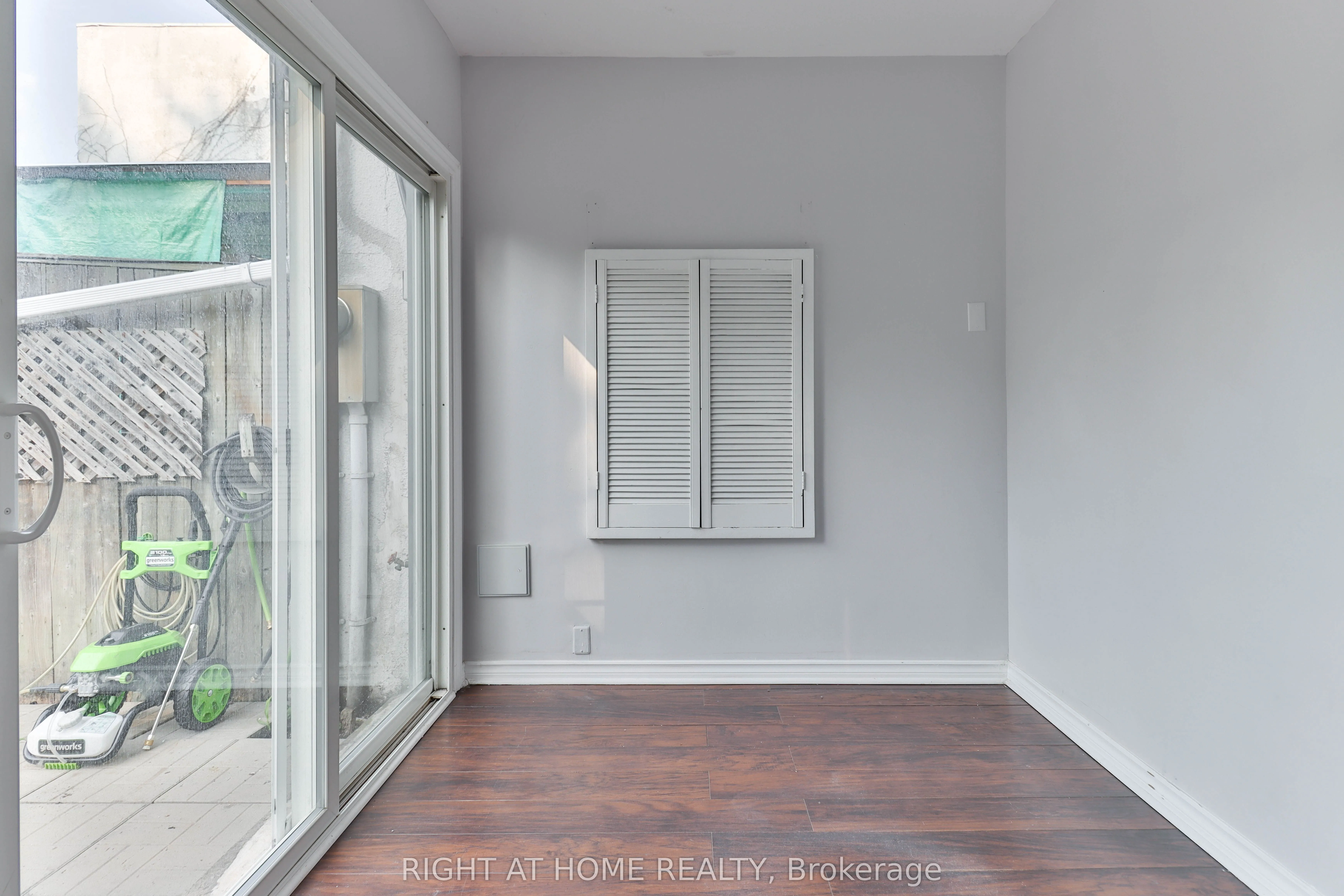 34 Venetian Crescent, #144