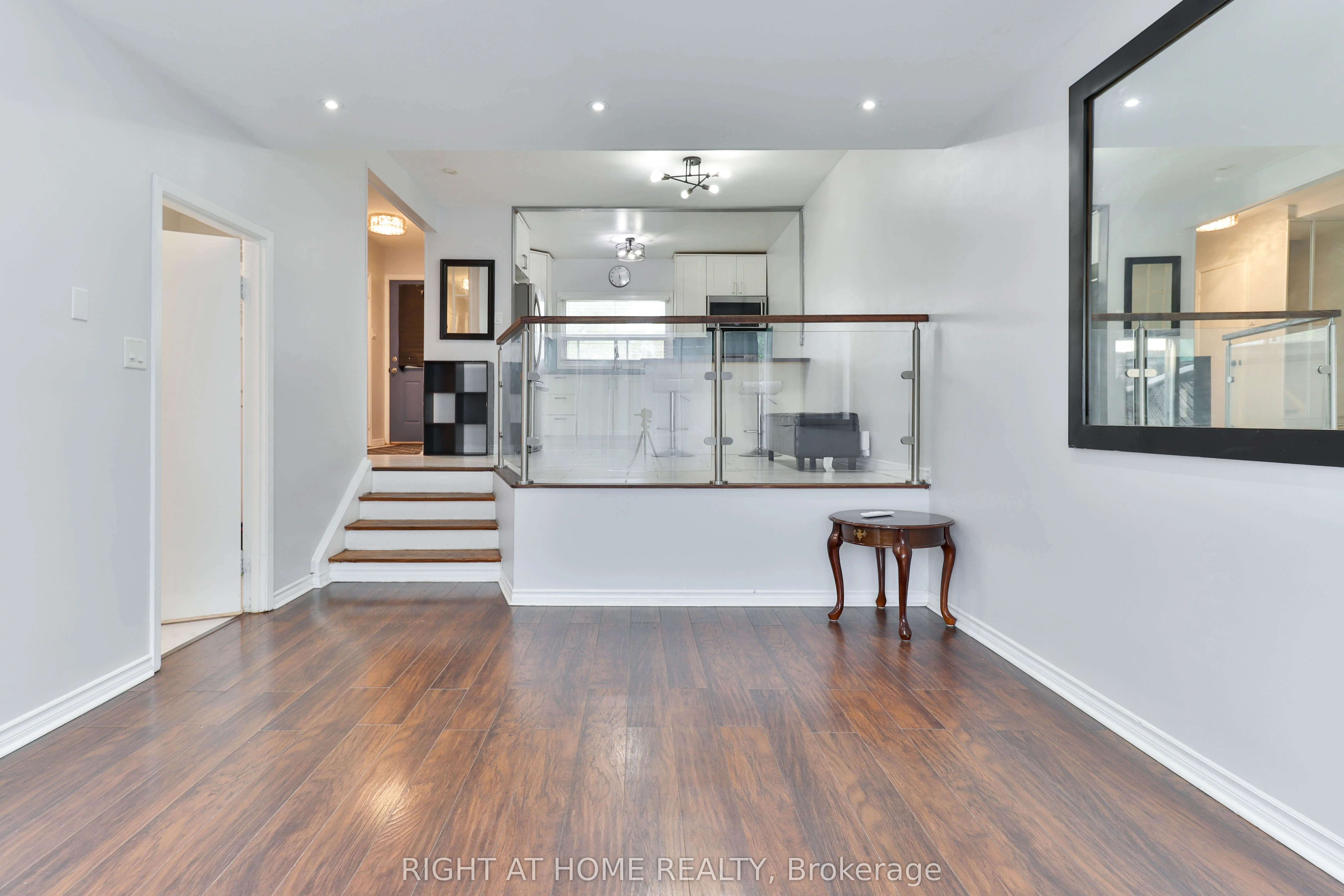 34 Venetian Crescent, #144