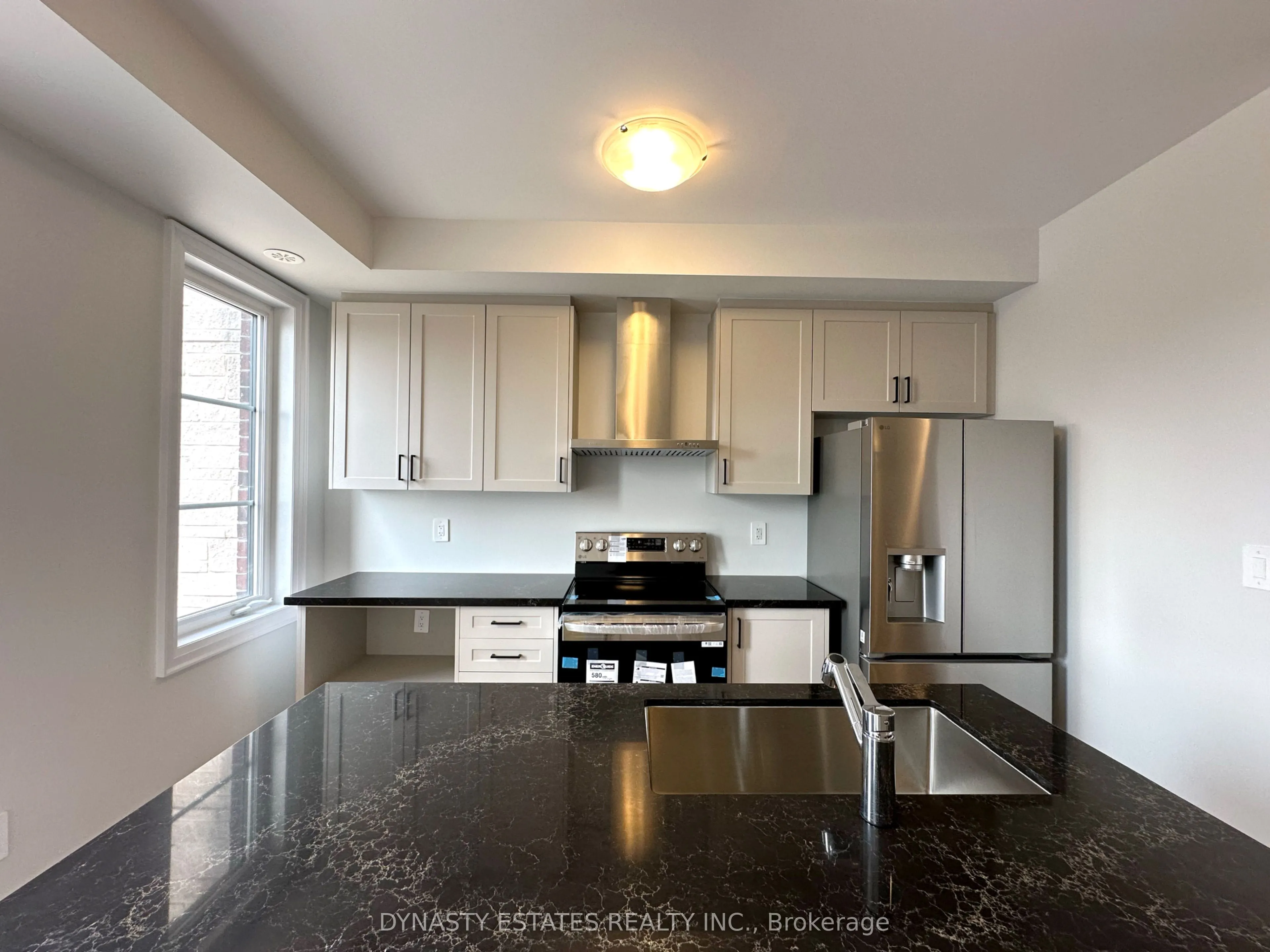 5945 Saigon Street, #N/A