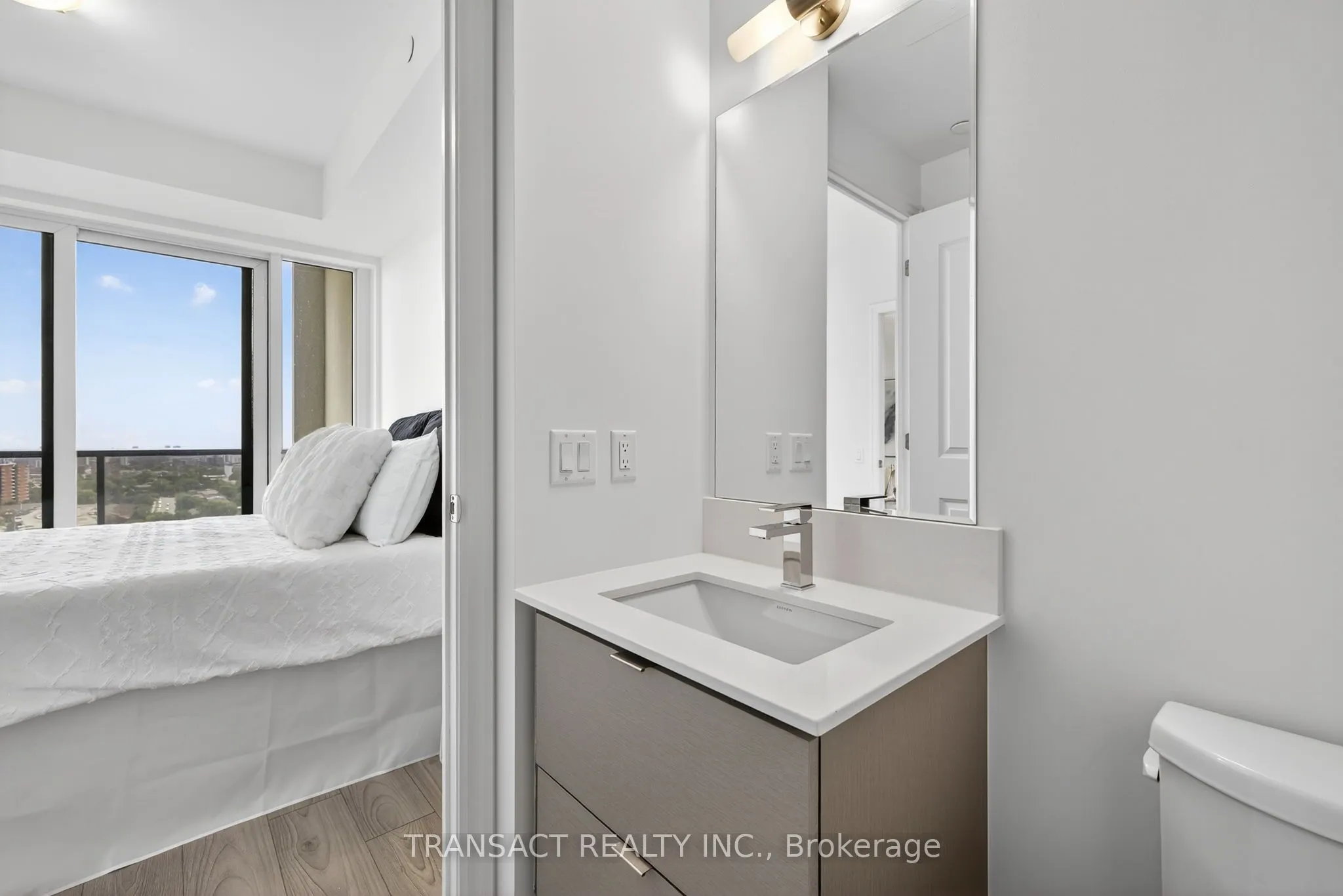 36 elm Drive W, #1706