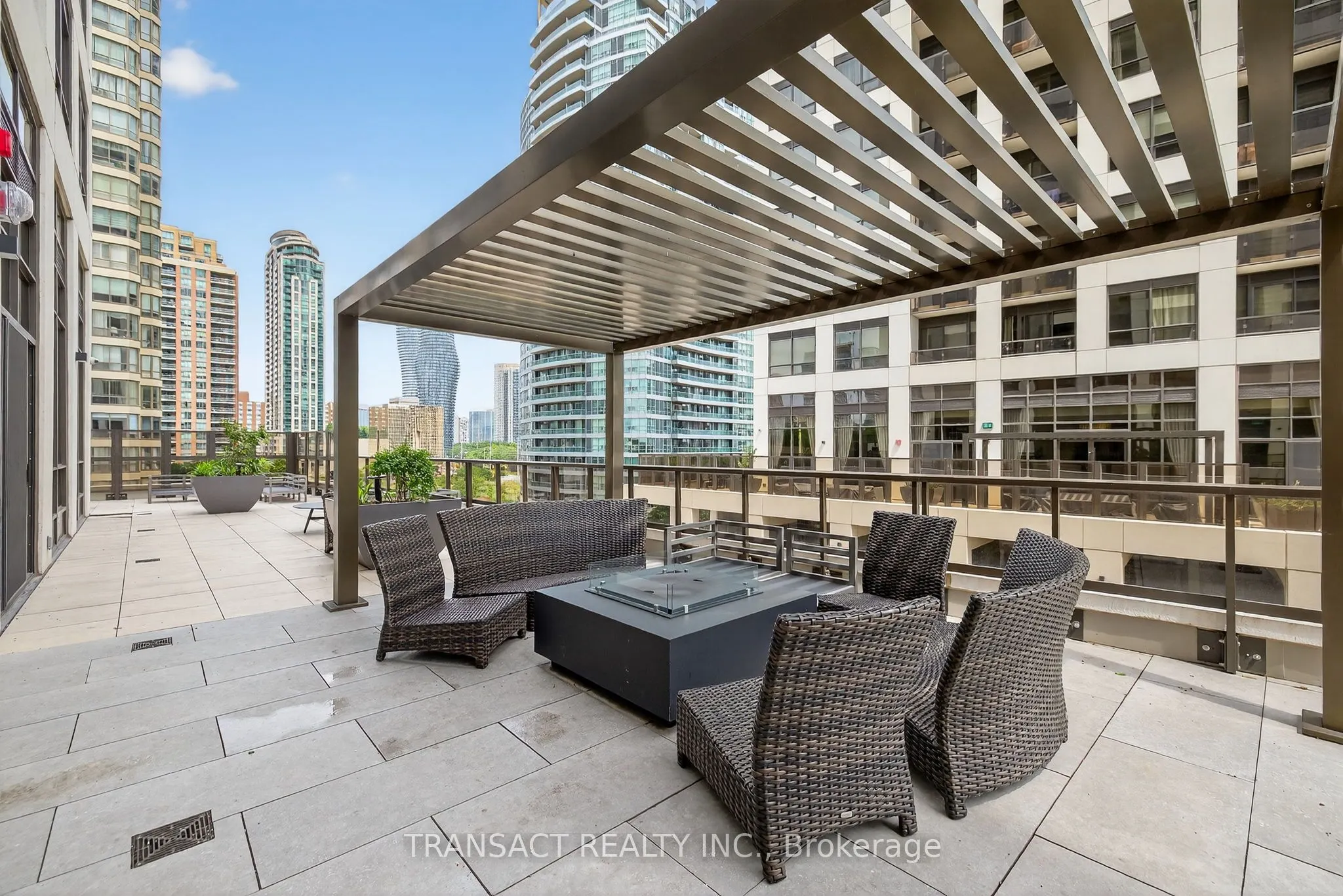 36 elm Drive W, #1706