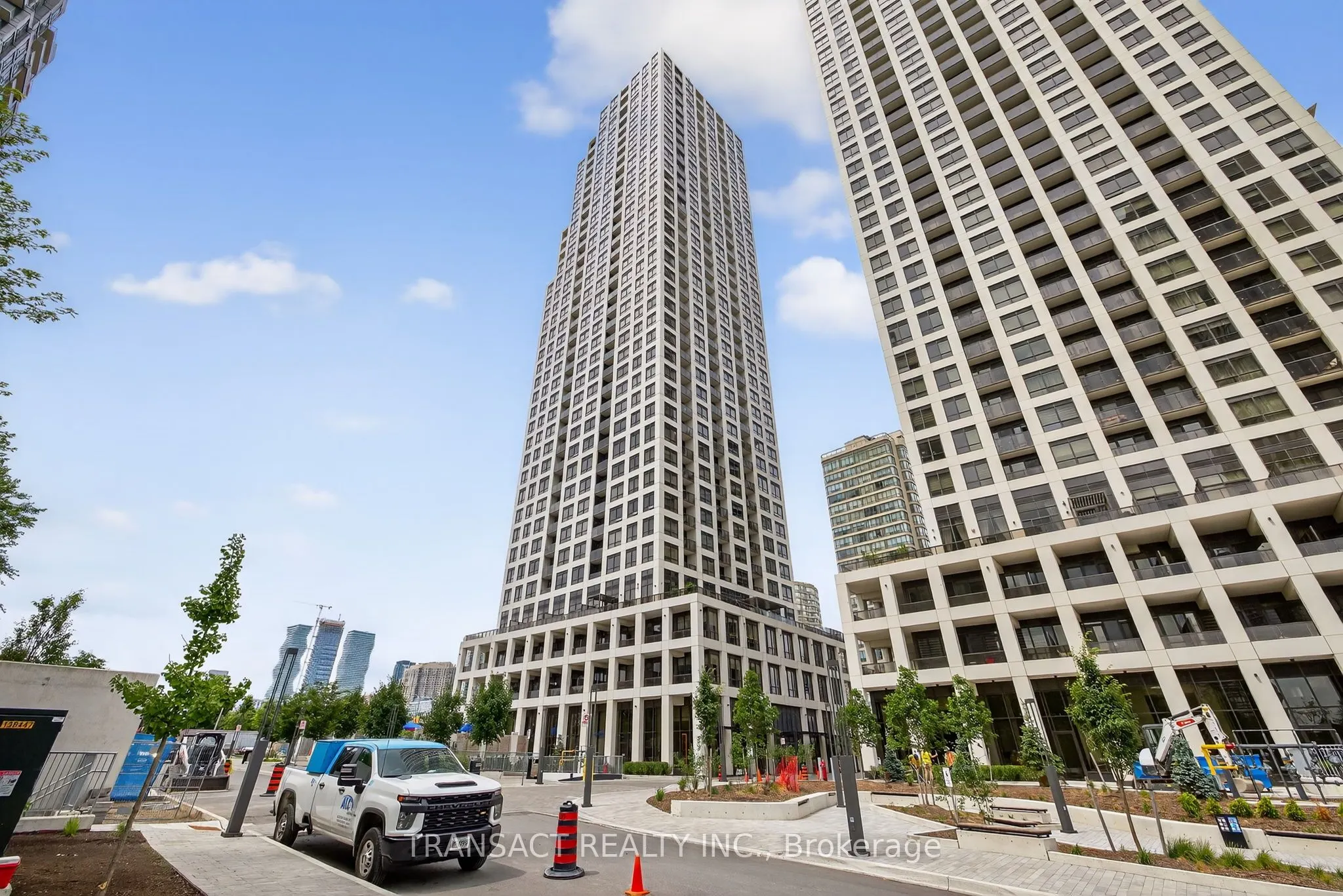 36 elm Drive W, #1706