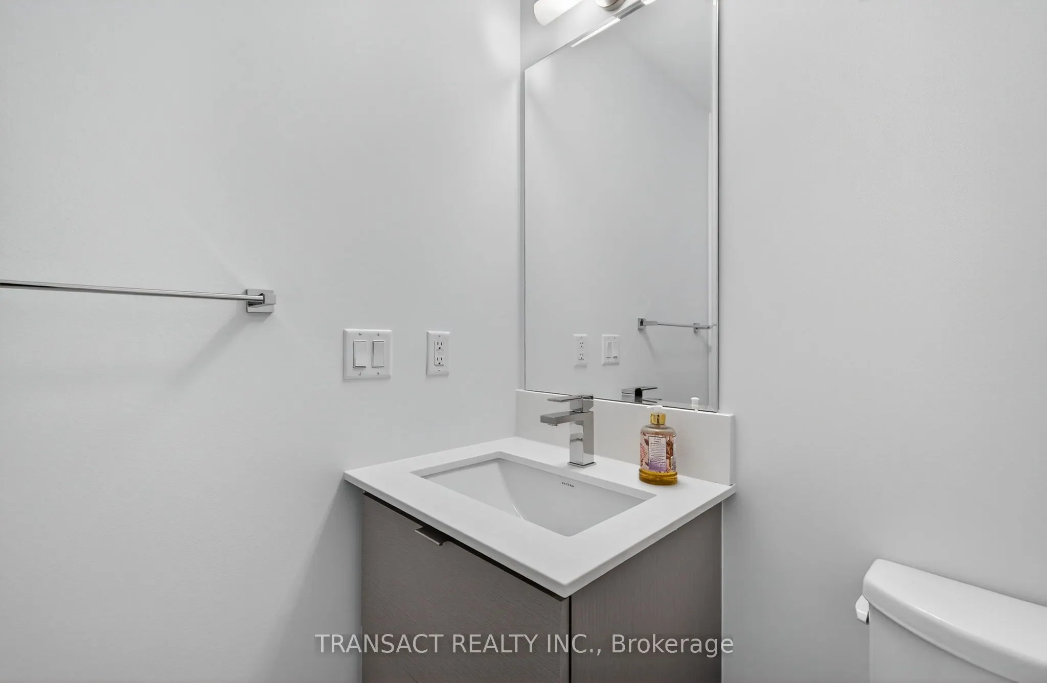 36 elm Drive W, #1706