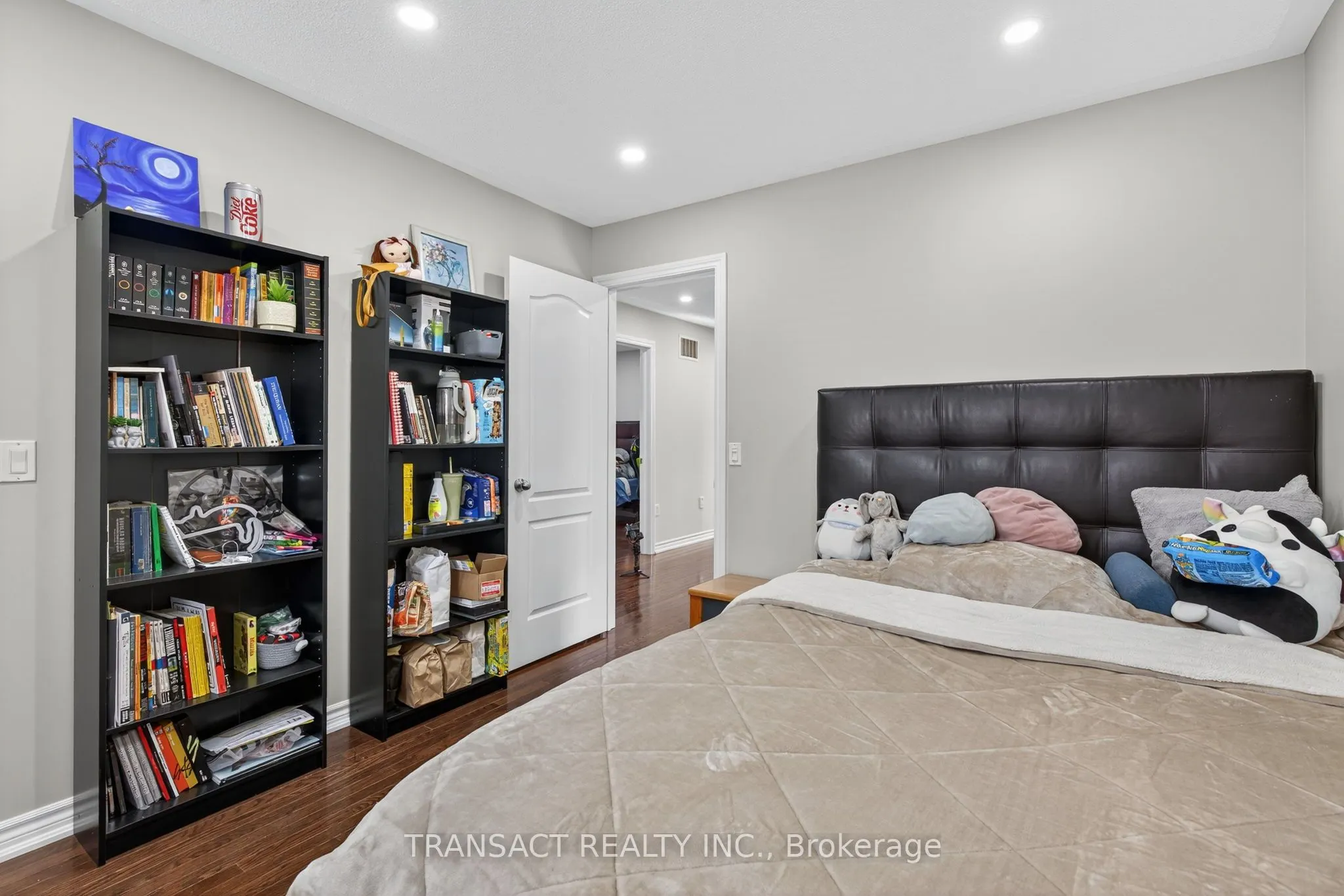 30 Learmont Avenue