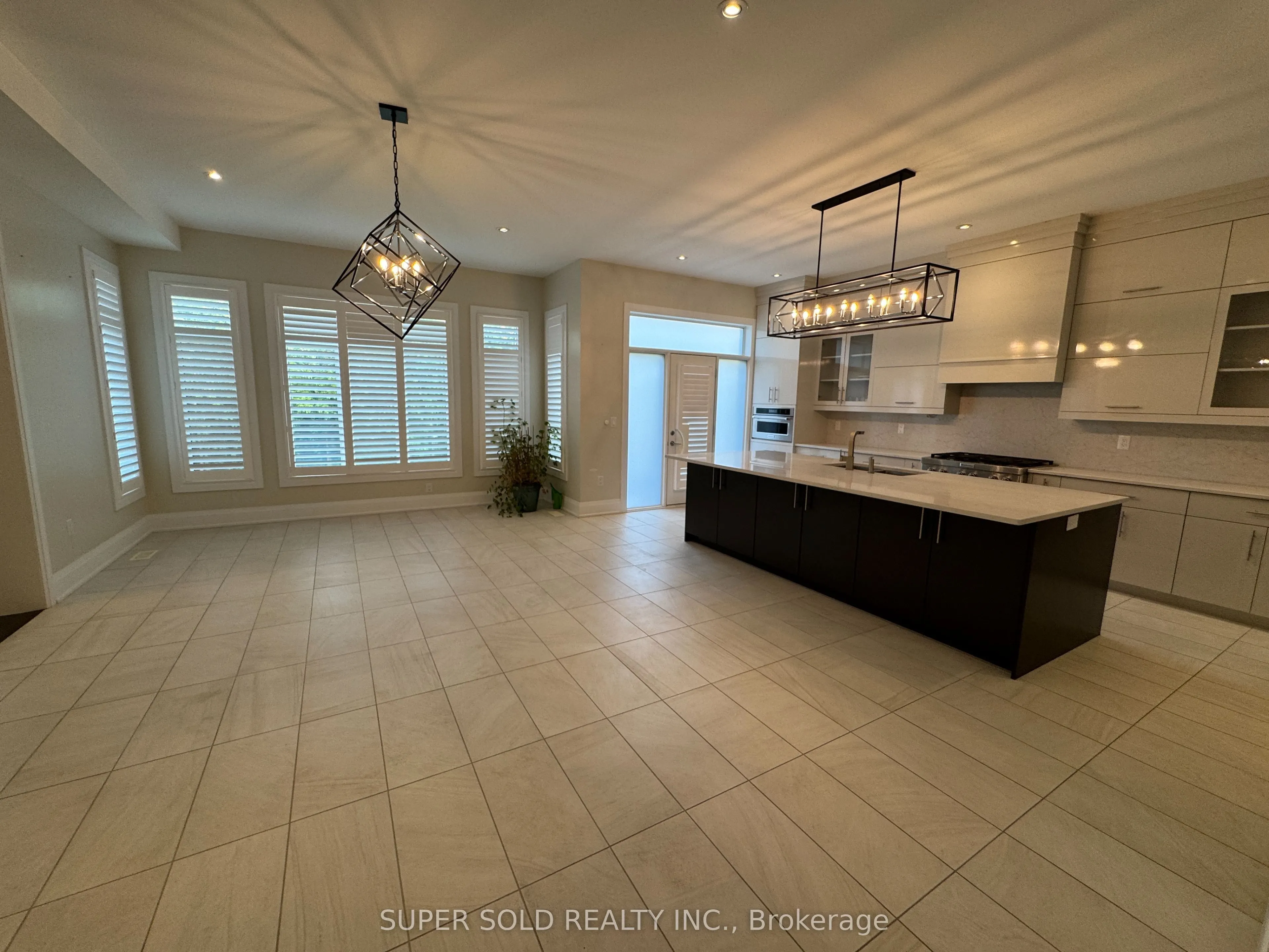 5173 Symphony Court