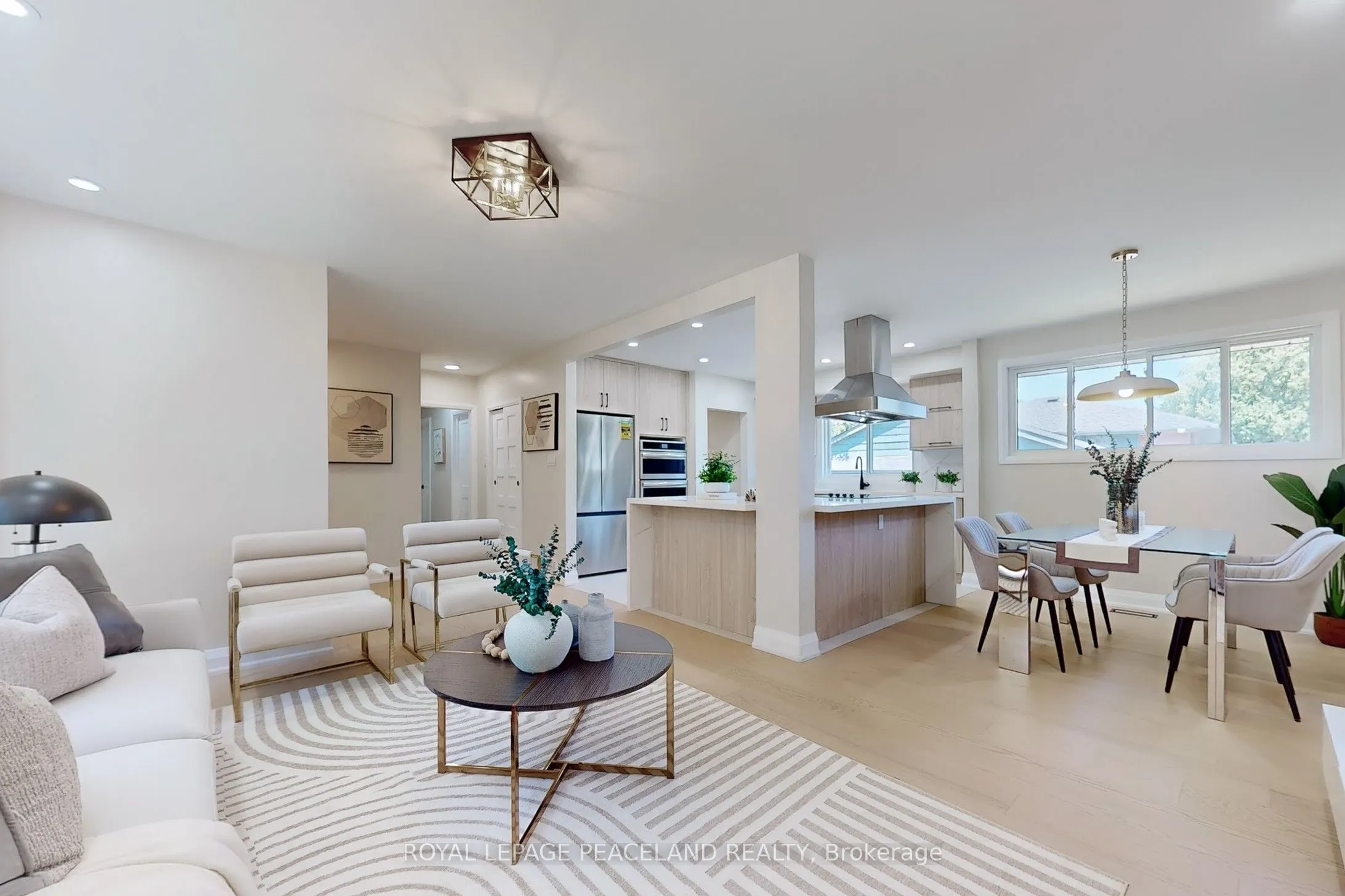 1223 Redbank Crescent