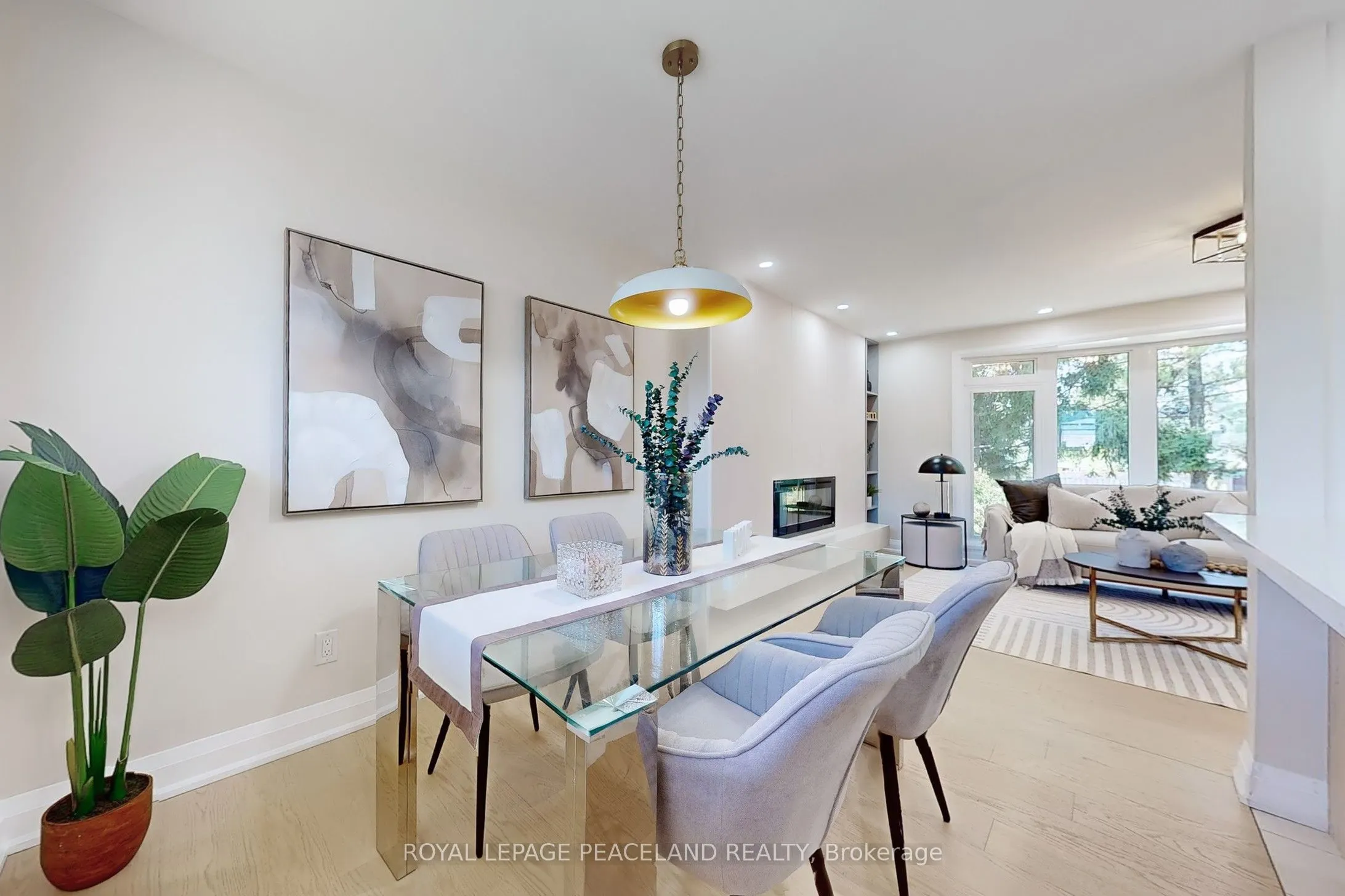 1223 Redbank Crescent