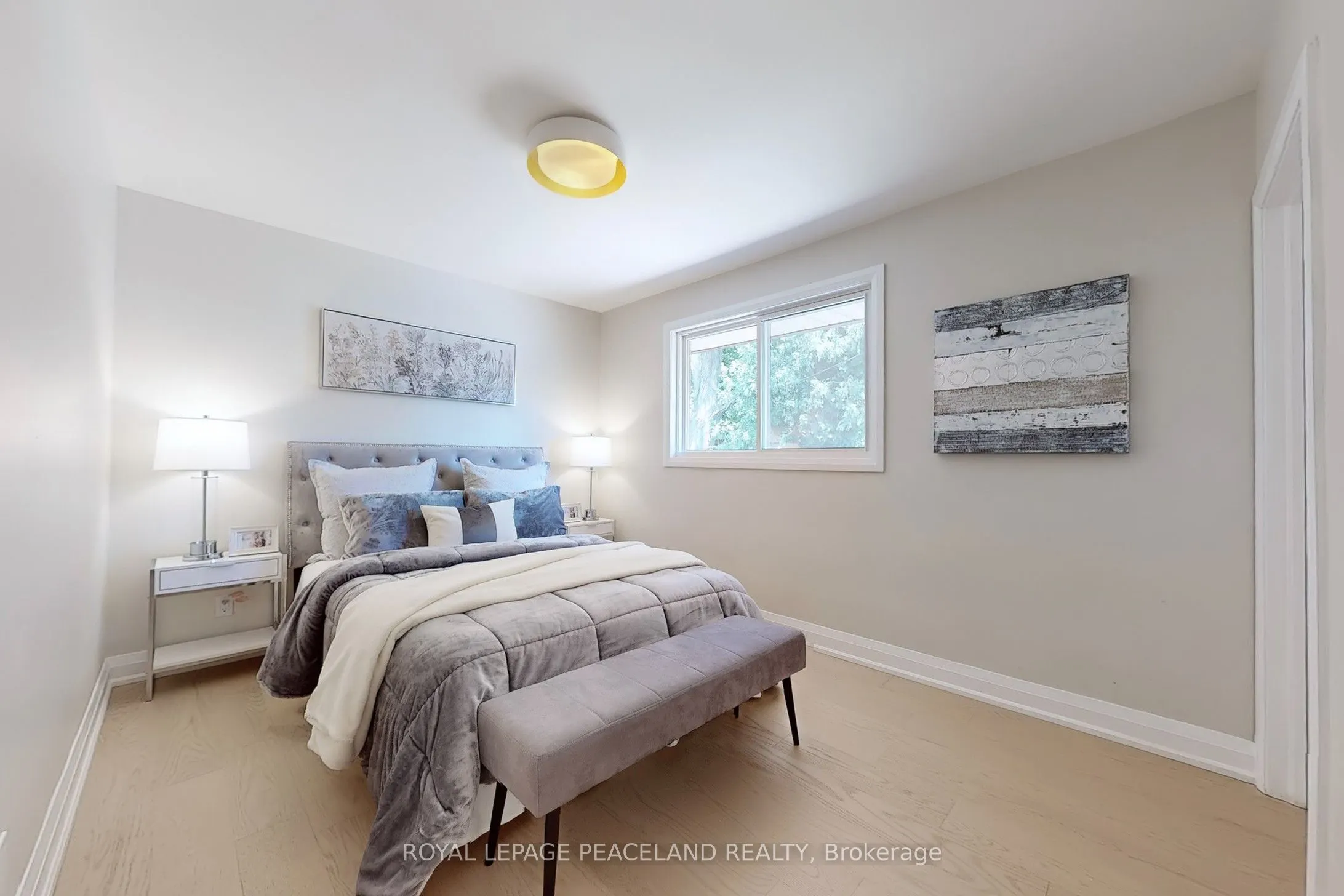 1223 Redbank Crescent
