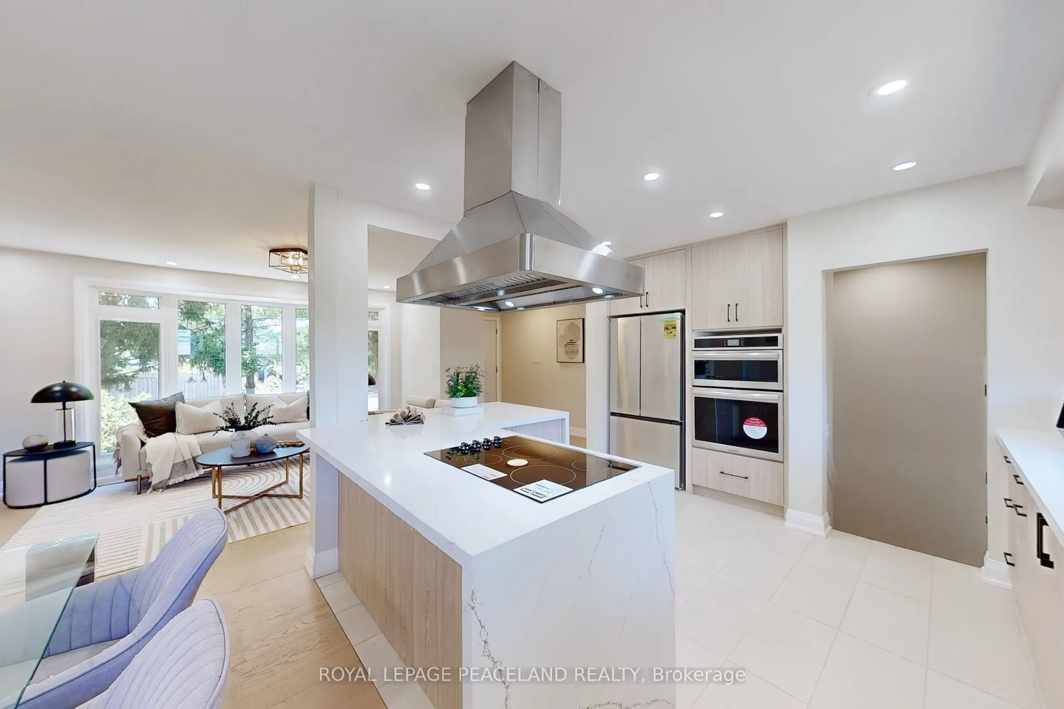 1223 Redbank Crescent