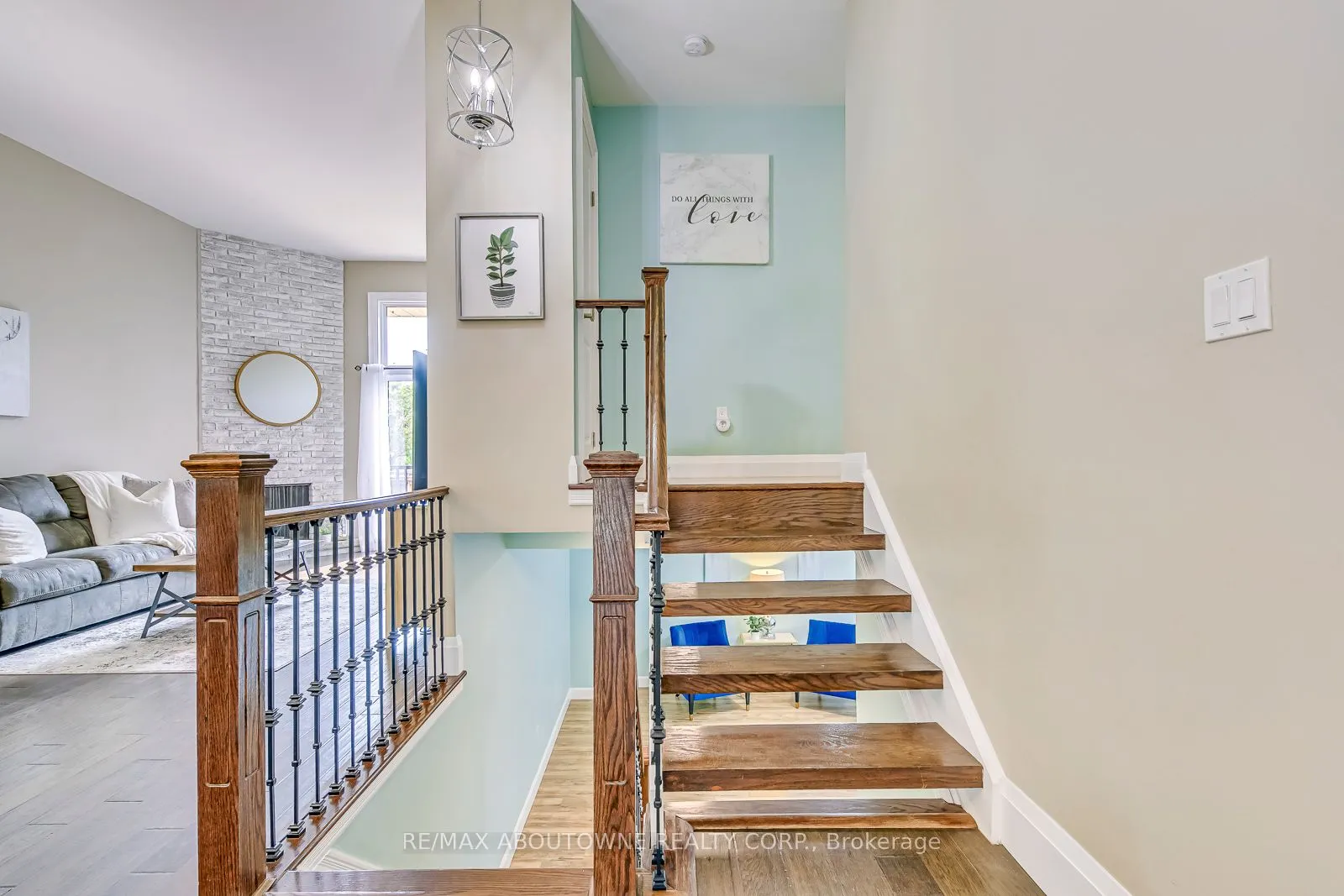 2362 Sinclair Circle