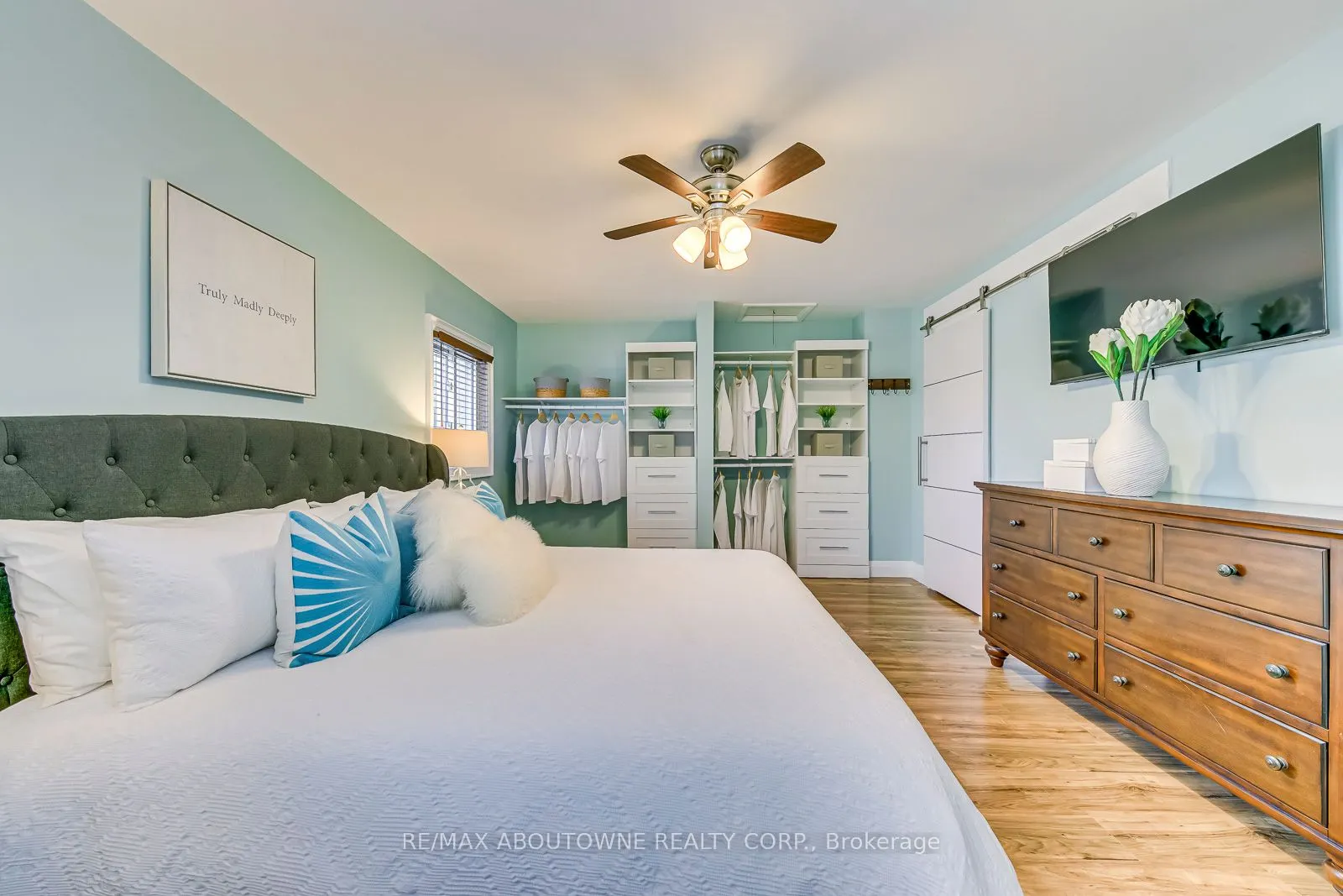 2362 Sinclair Circle