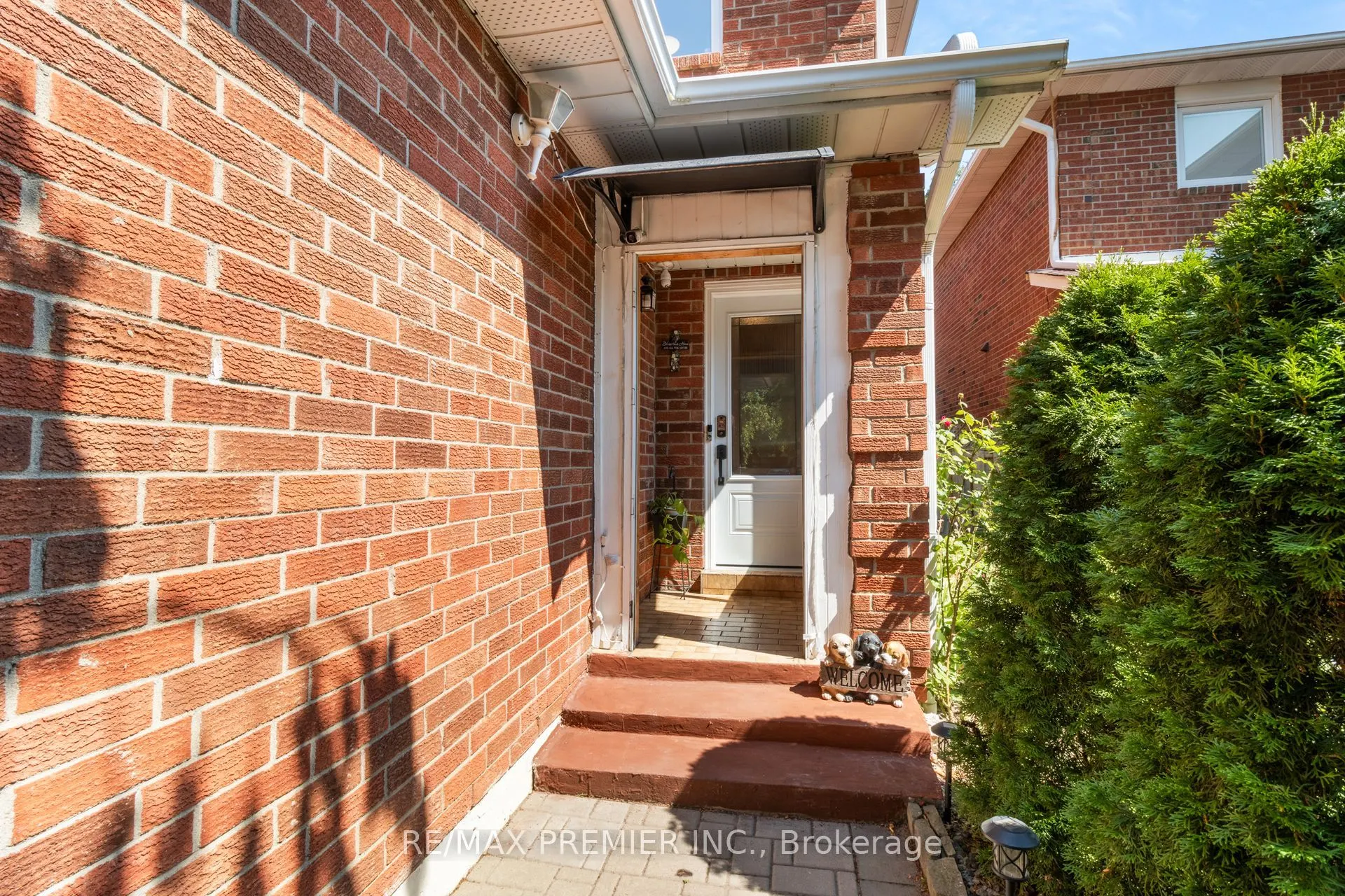 26 Ecclestone Drive