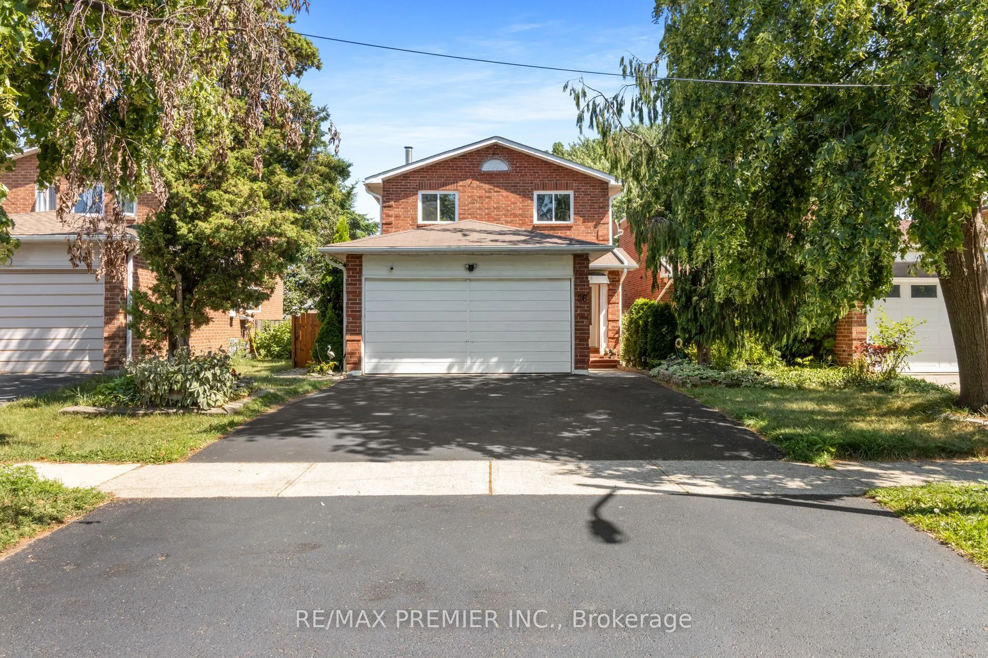 26 Ecclestone Drive