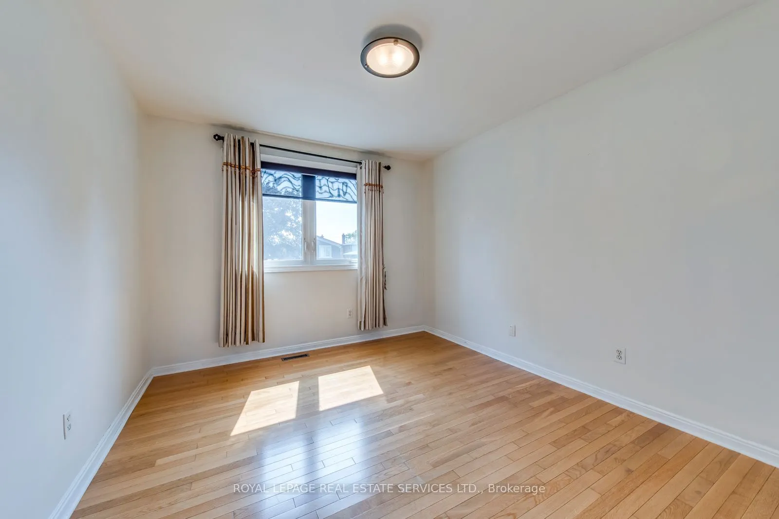 317 Ulric Crescent