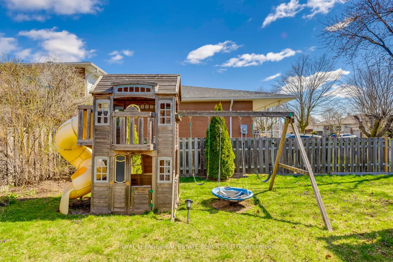 317 Ulric Crescent