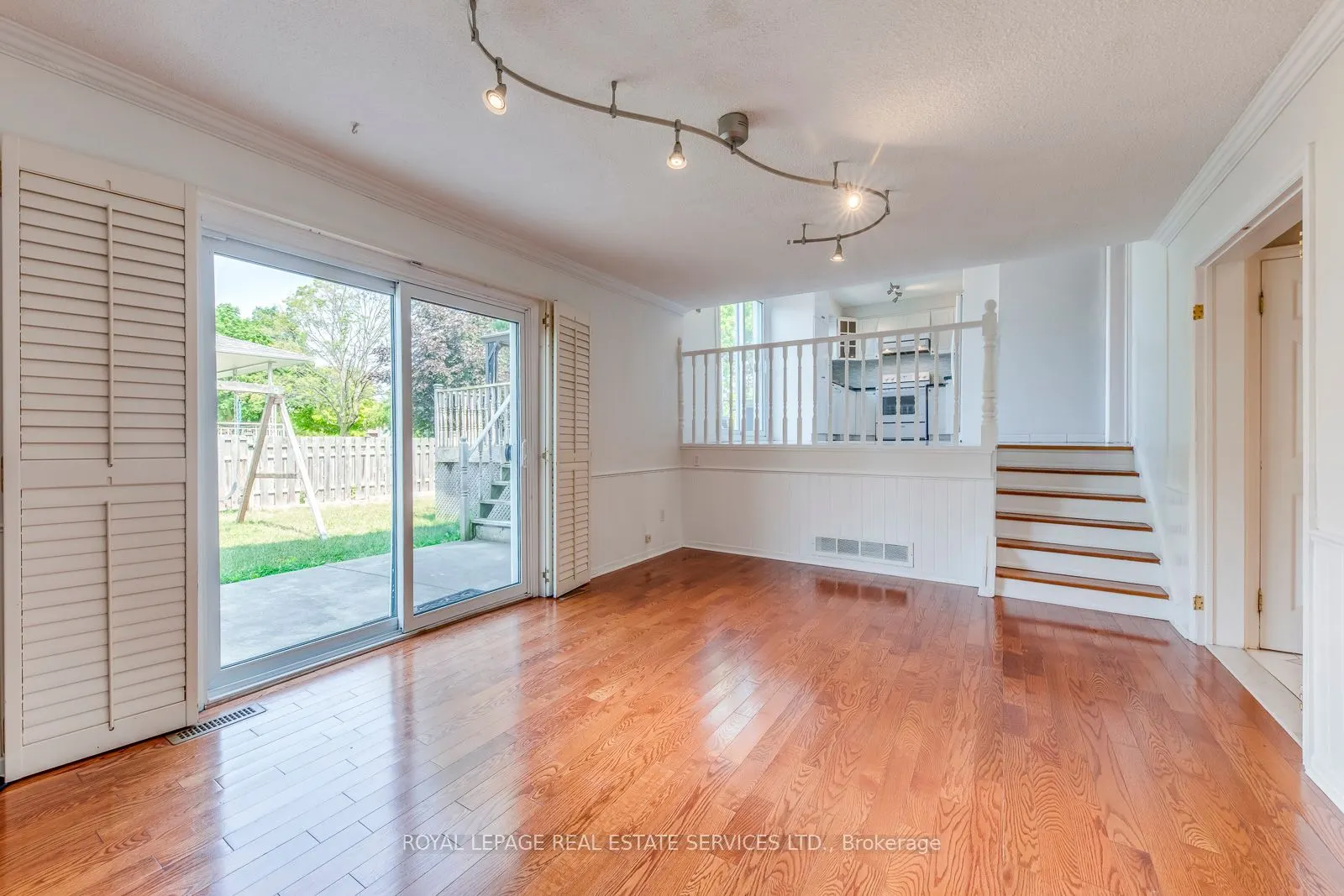 317 Ulric Crescent
