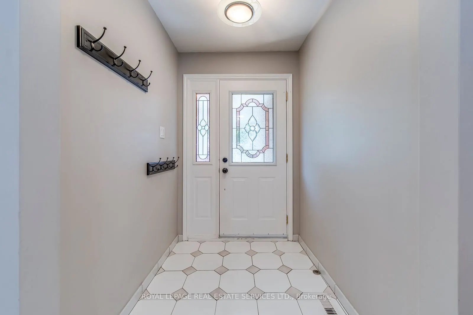 317 Ulric Crescent