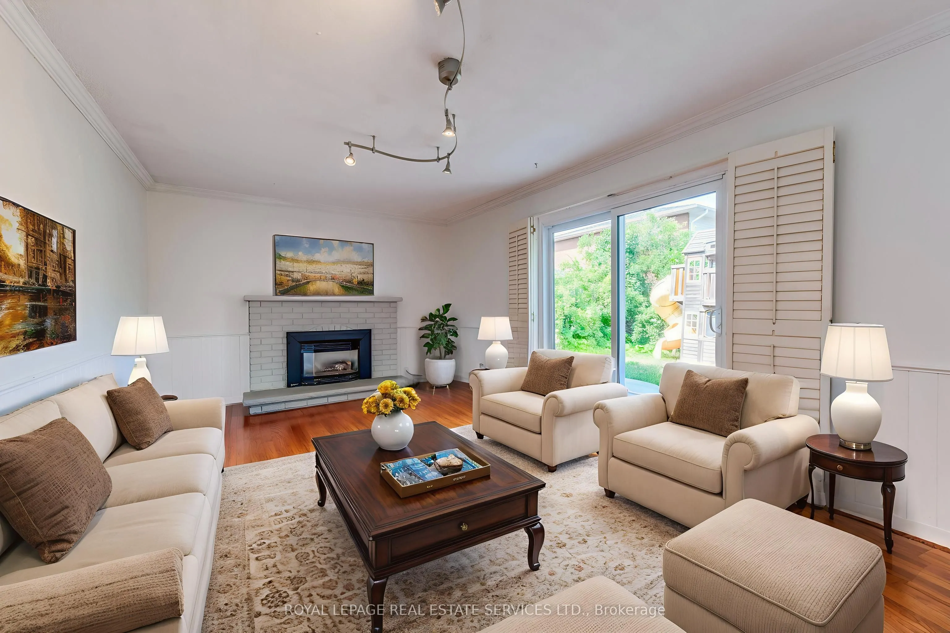 317 Ulric Crescent
