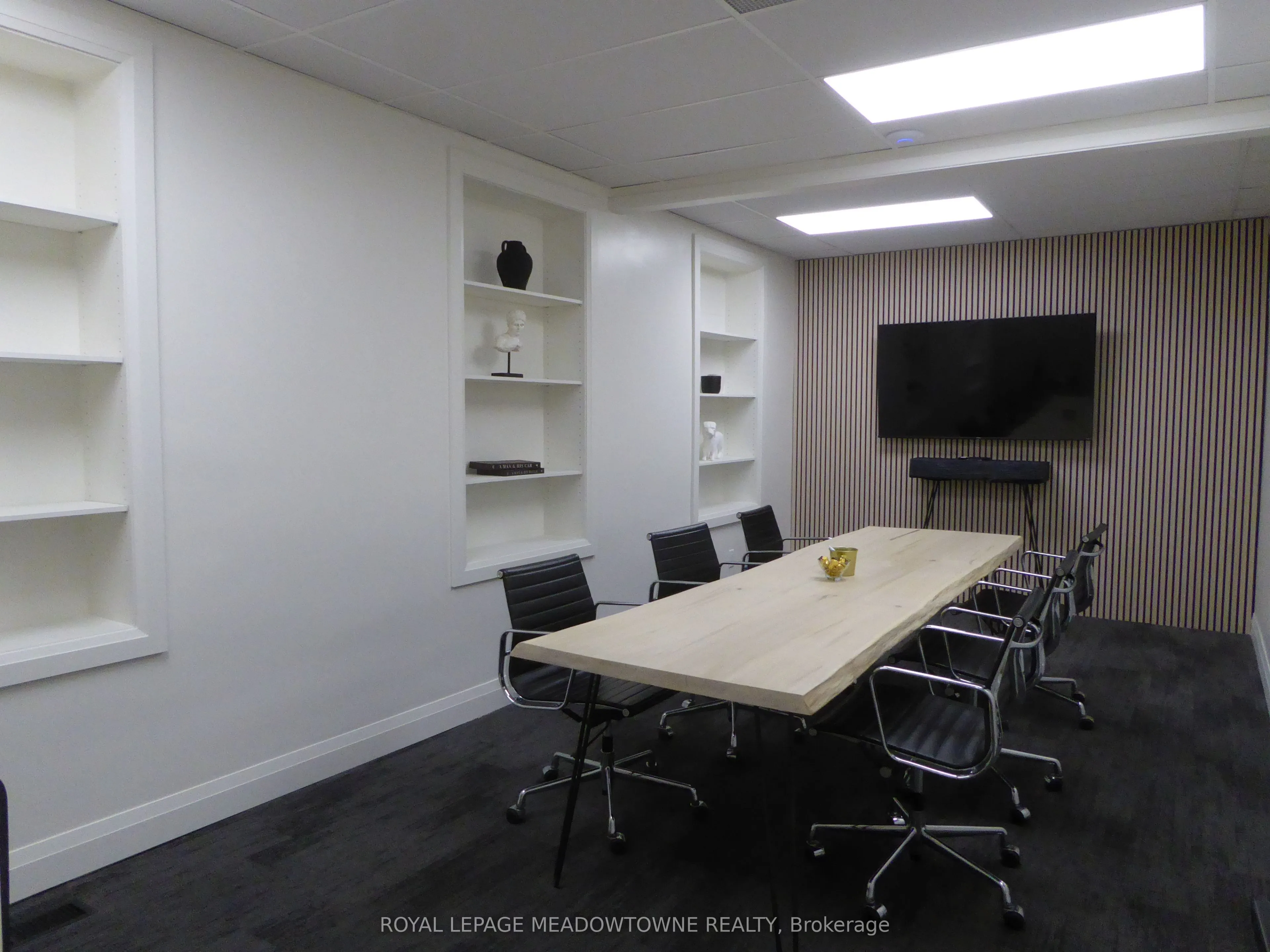 37 Main Street, #Suite H