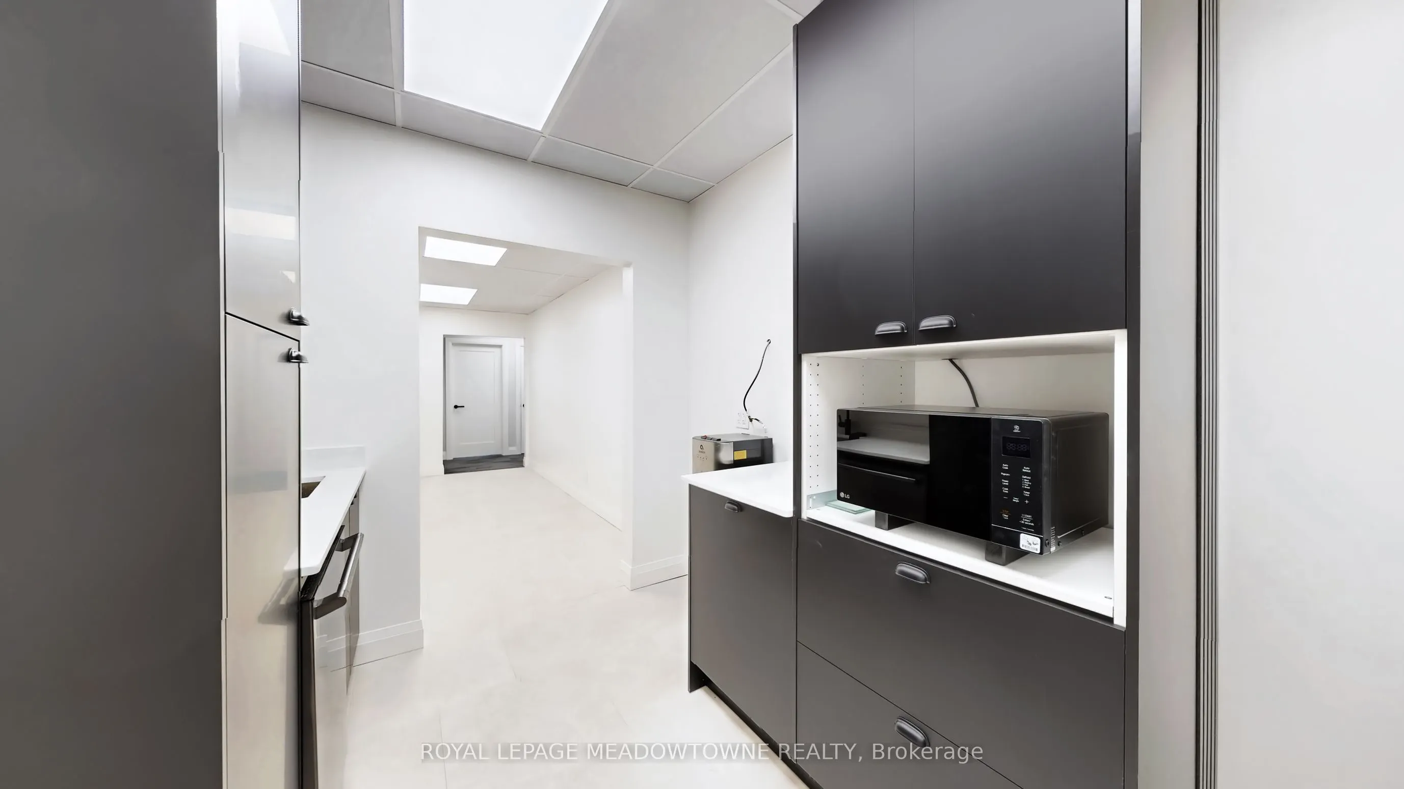 37 Main Street, #Suite H