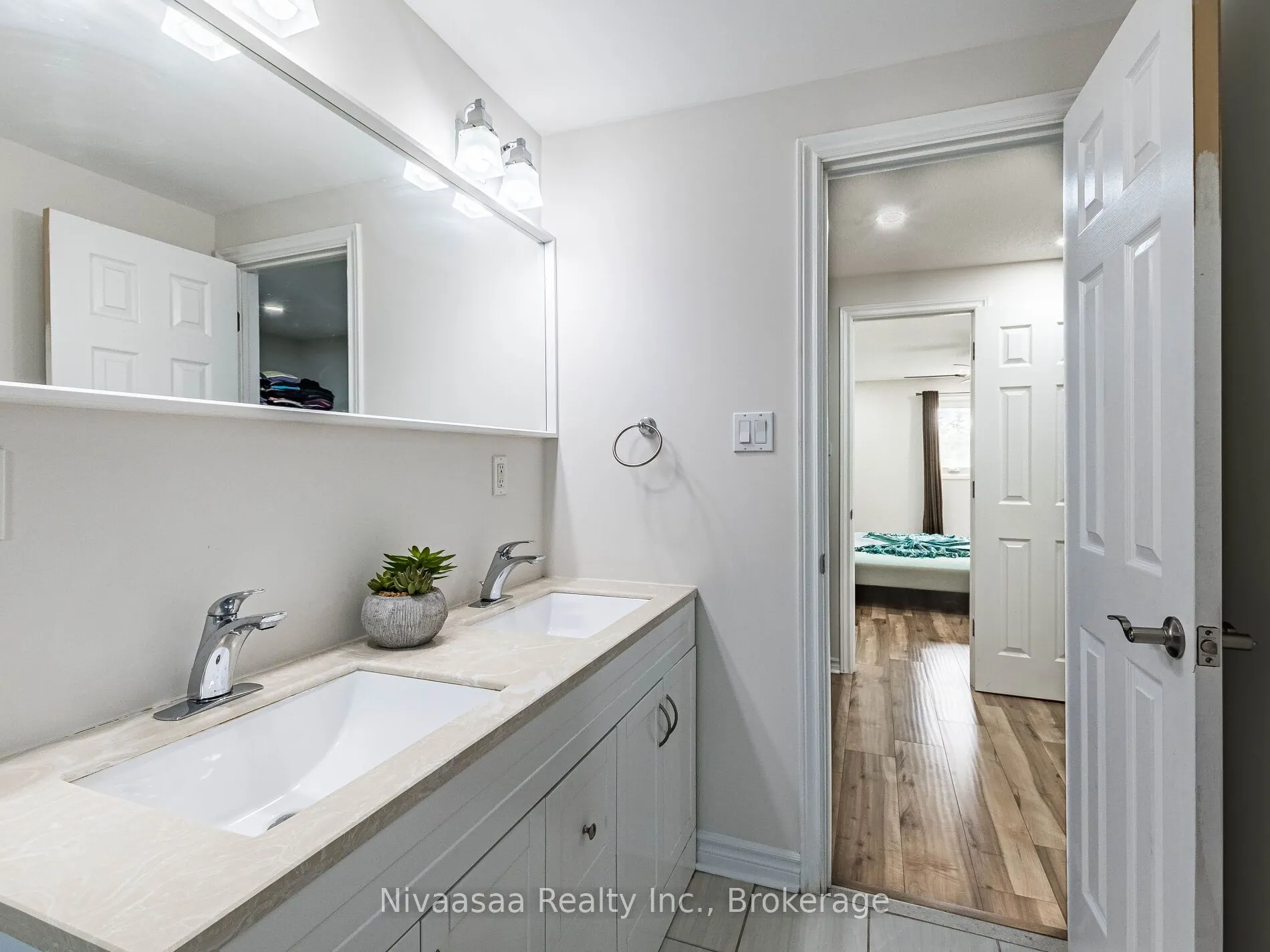 7209 Danton Promenade