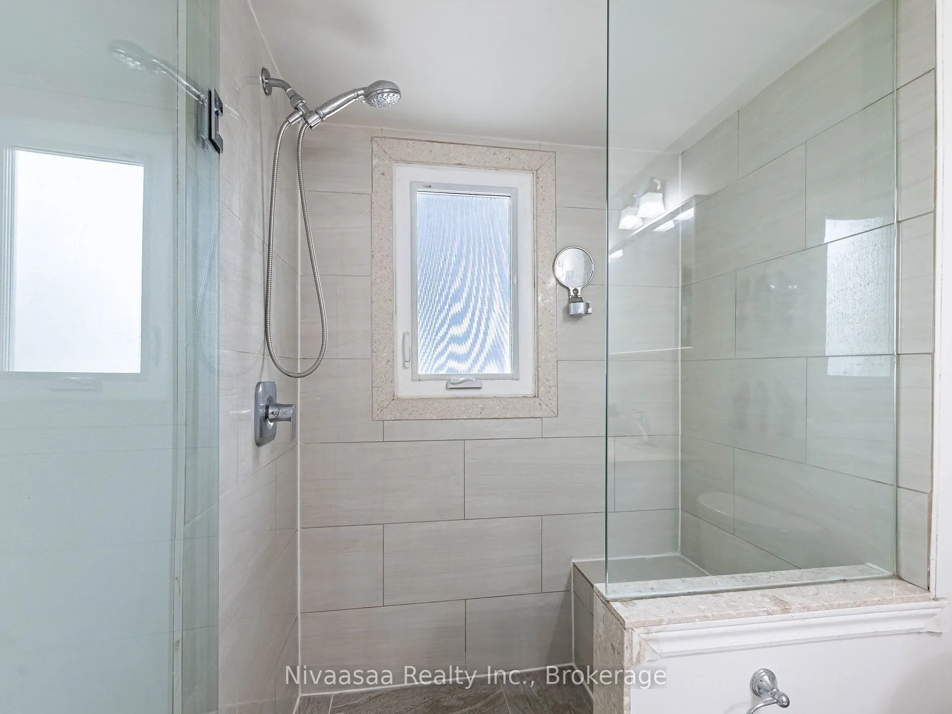 7209 Danton Promenade