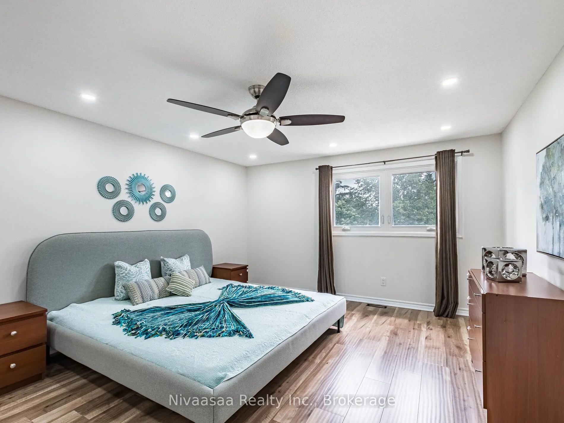 7209 Danton Promenade