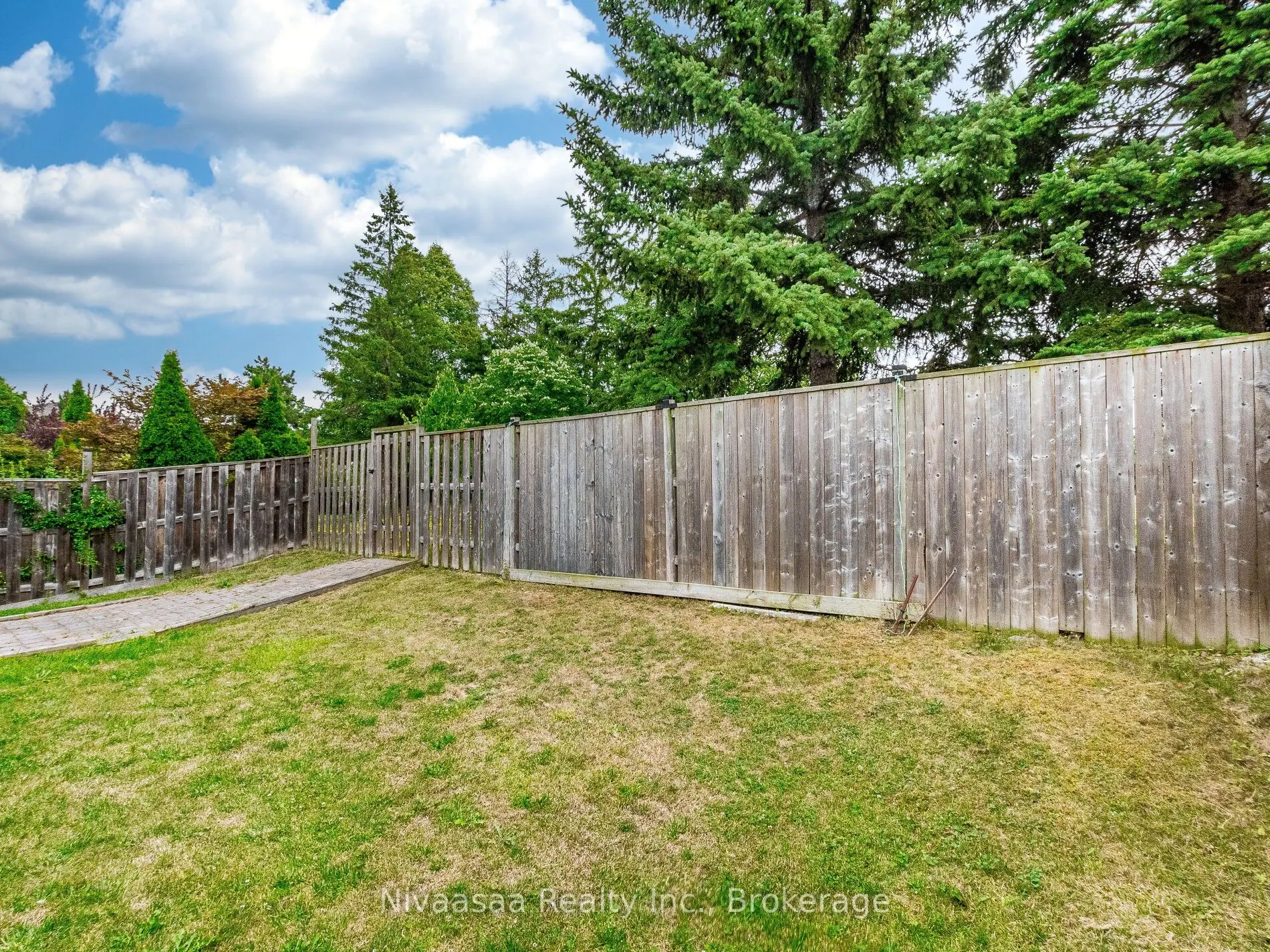 7209 Danton Promenade