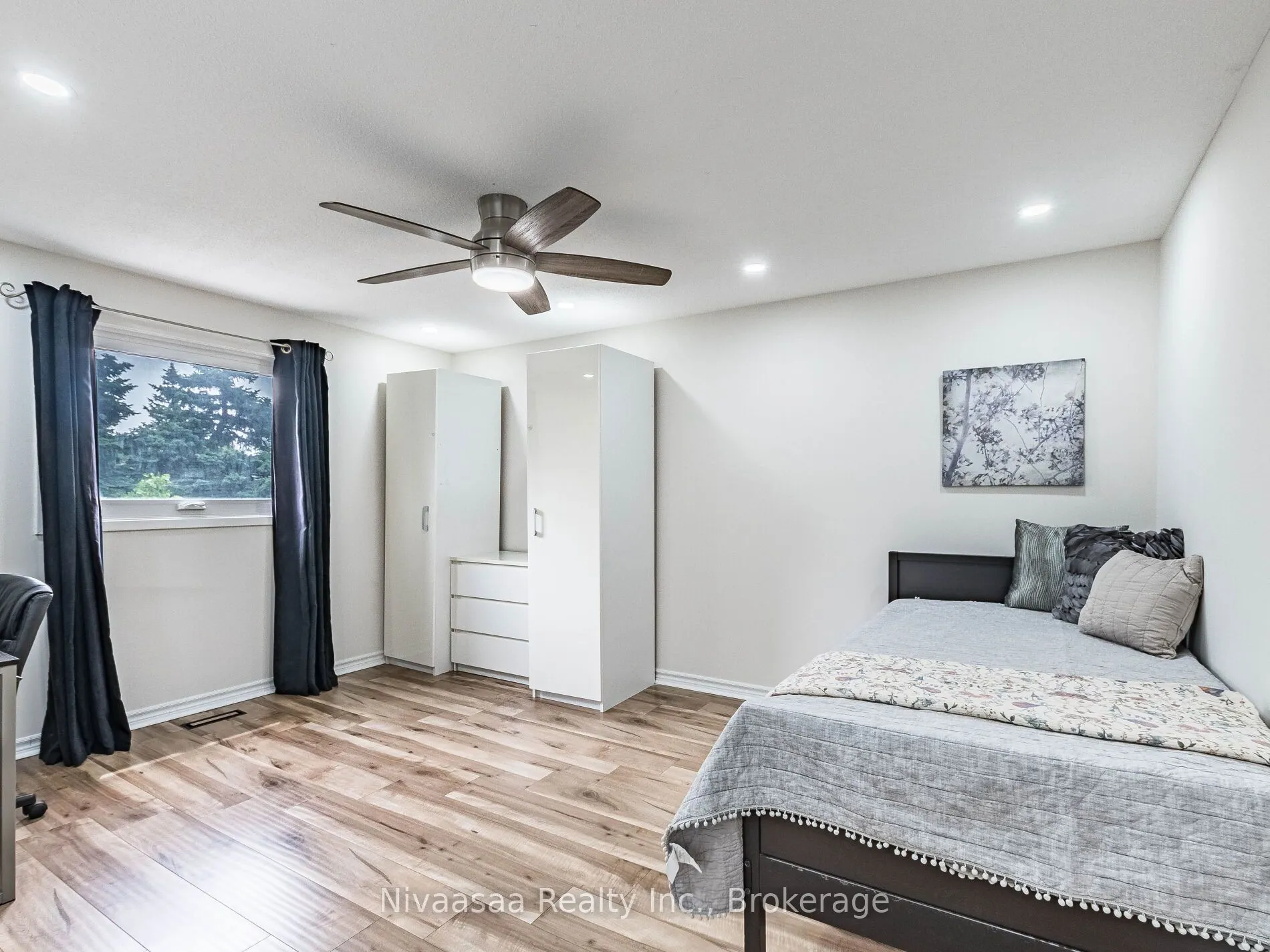 7209 Danton Promenade