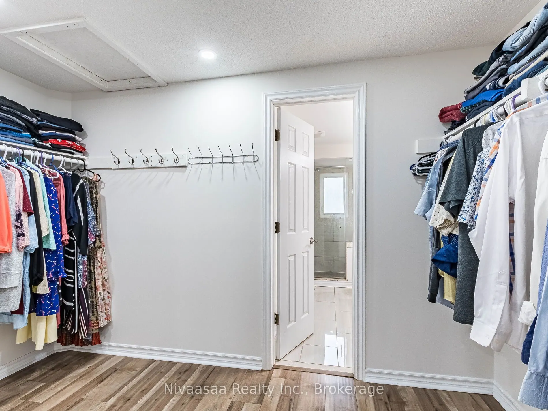 7209 Danton Promenade