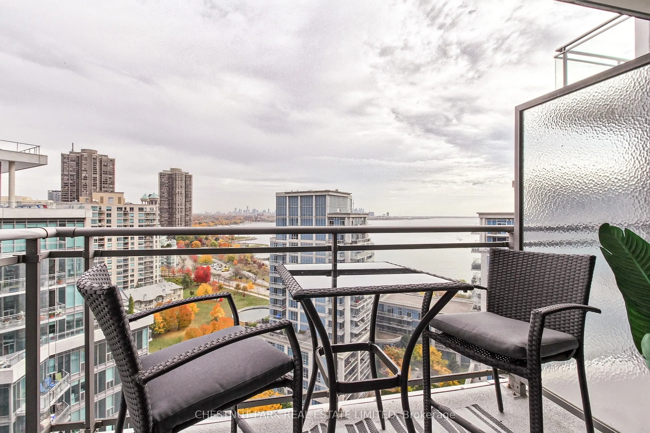 2121 Lake Shore Boulevard W, #1805