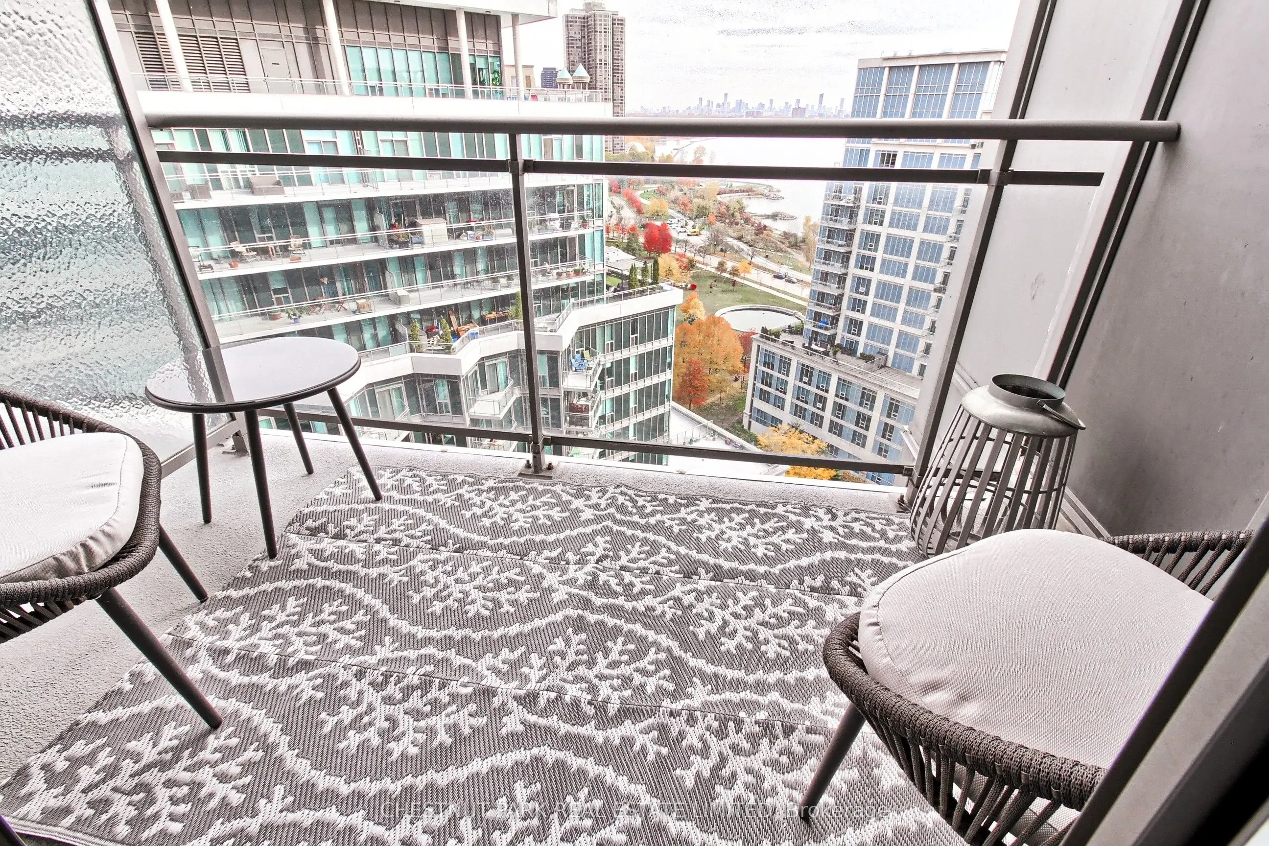 2121 Lake Shore Boulevard W, #1805