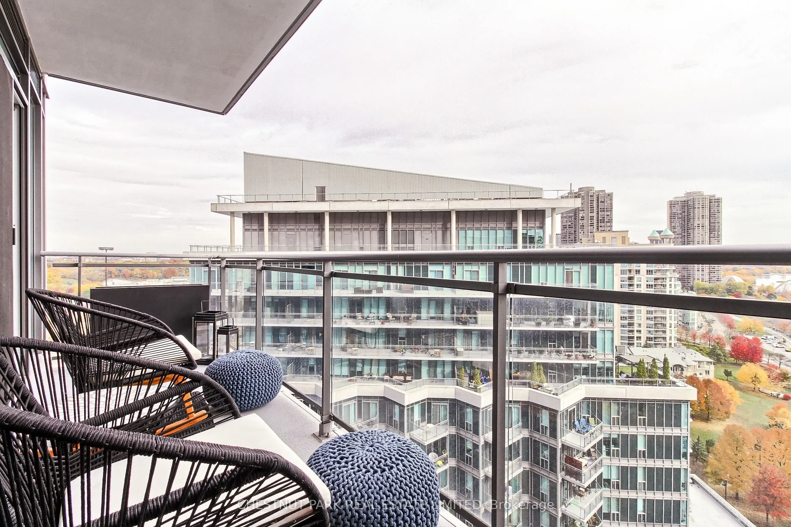 2121 Lake Shore Boulevard W, #1805