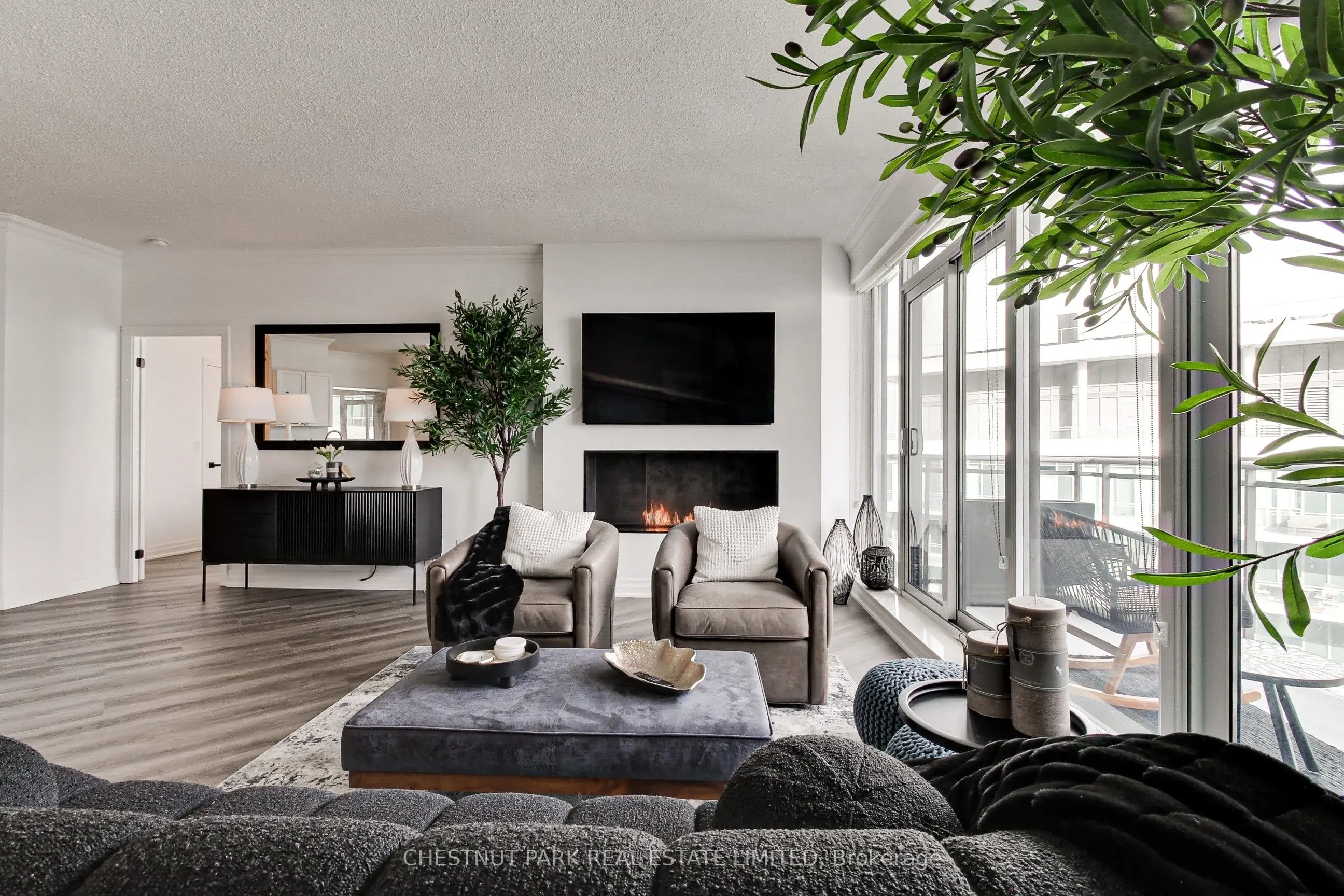 2121 Lake Shore Boulevard W, #1805
