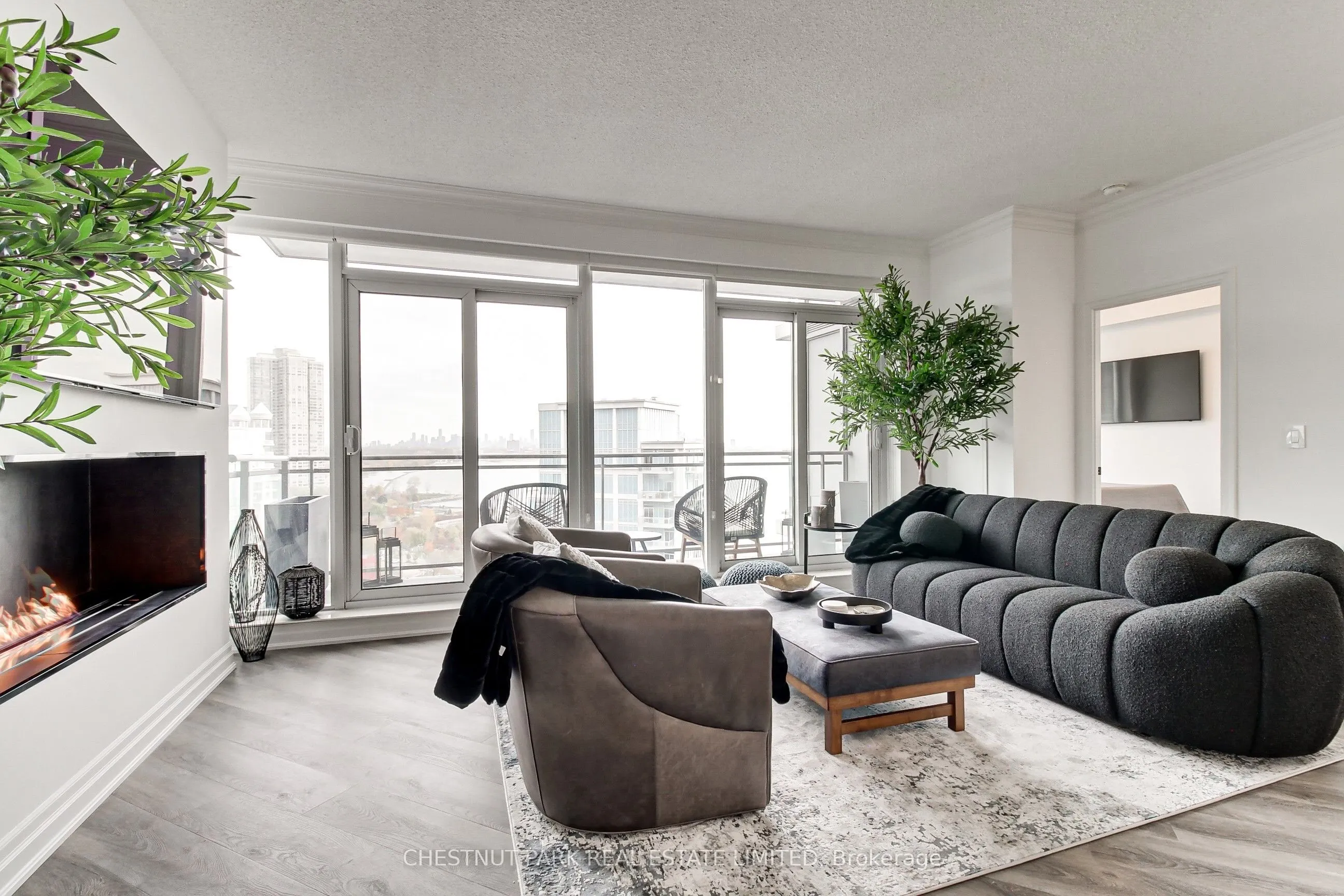 2121 Lake Shore Boulevard W, #1805