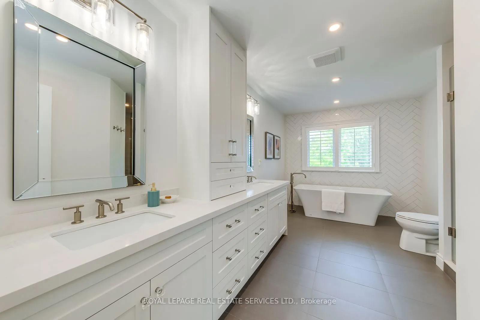 1387 Bayshire Drive