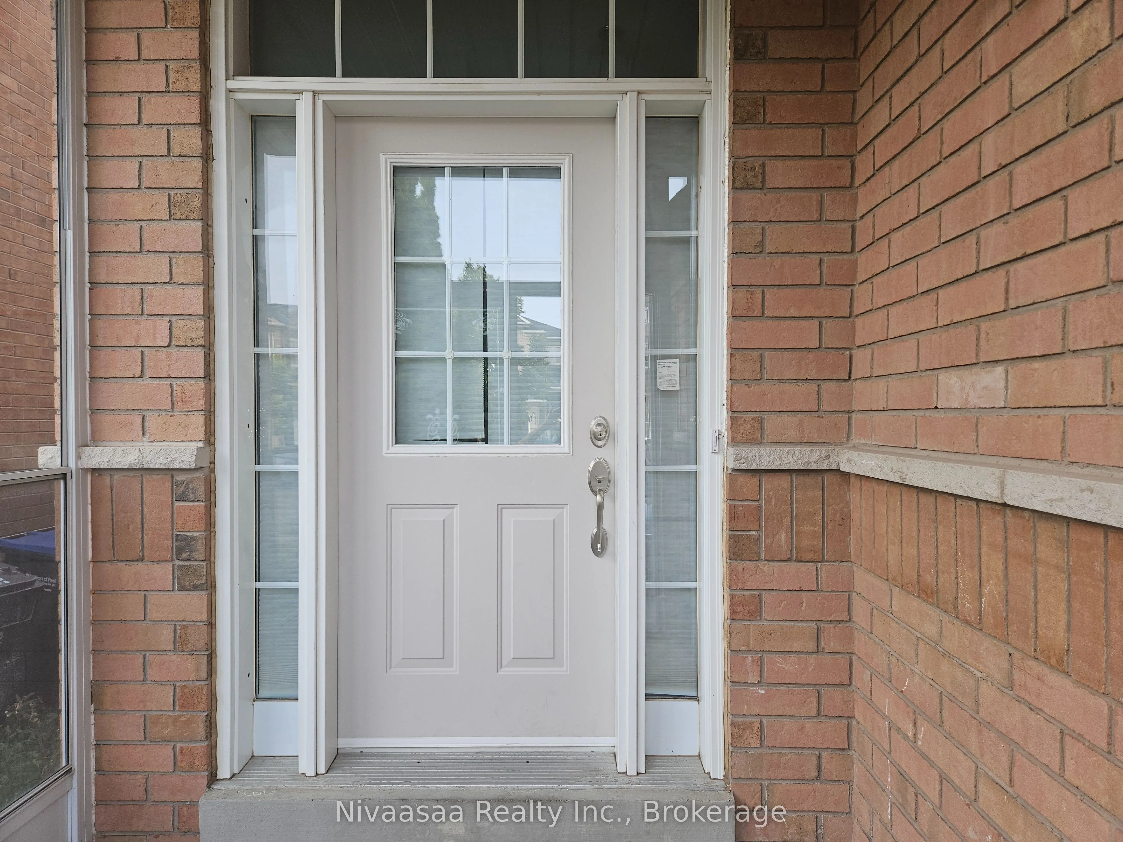 926 Ledbury Crescent