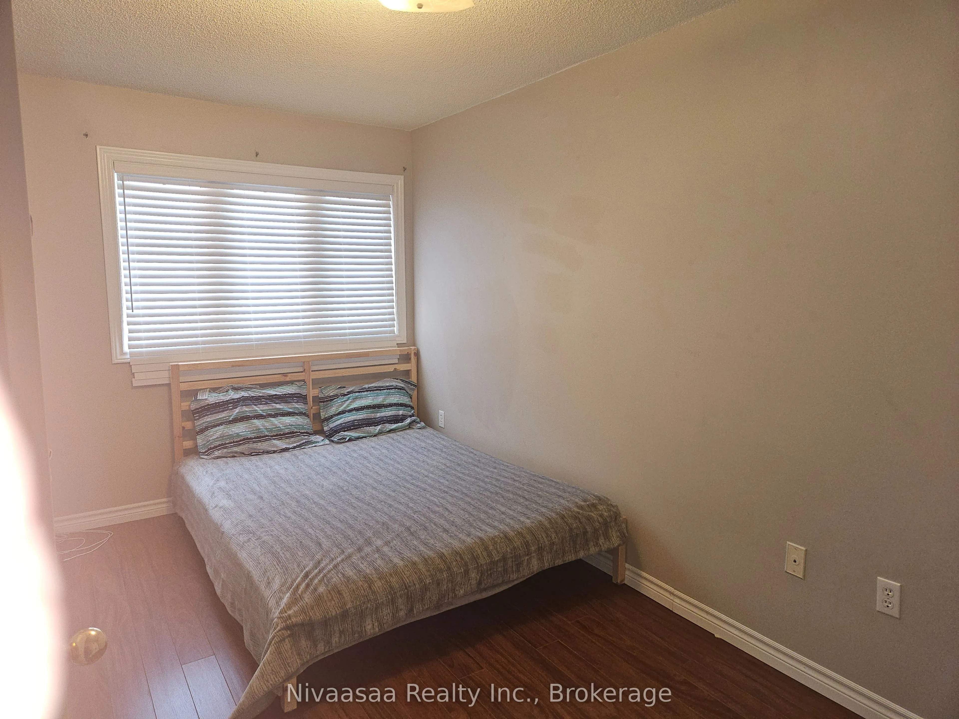 926 Ledbury Crescent