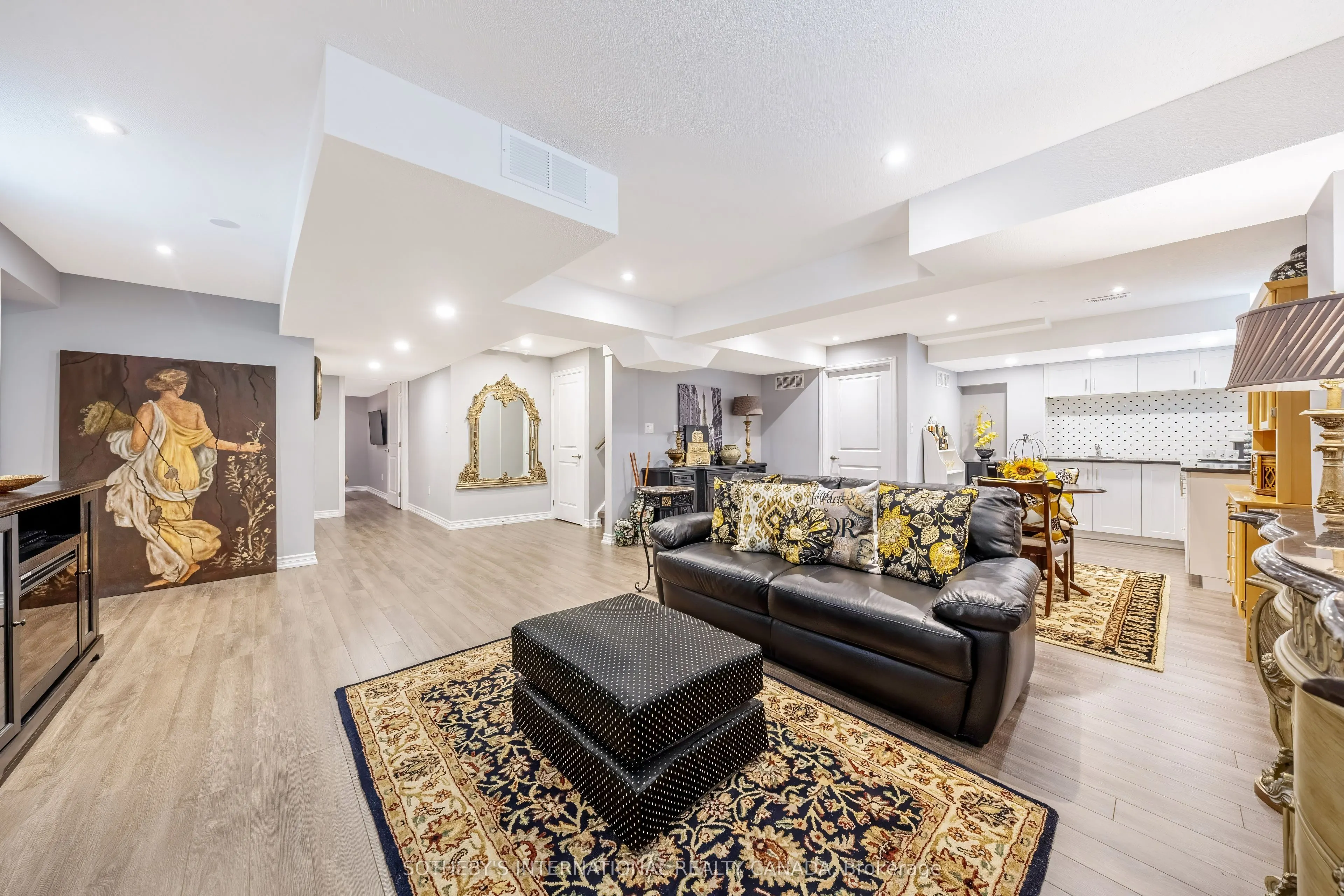 1150 Raspberry Terrace