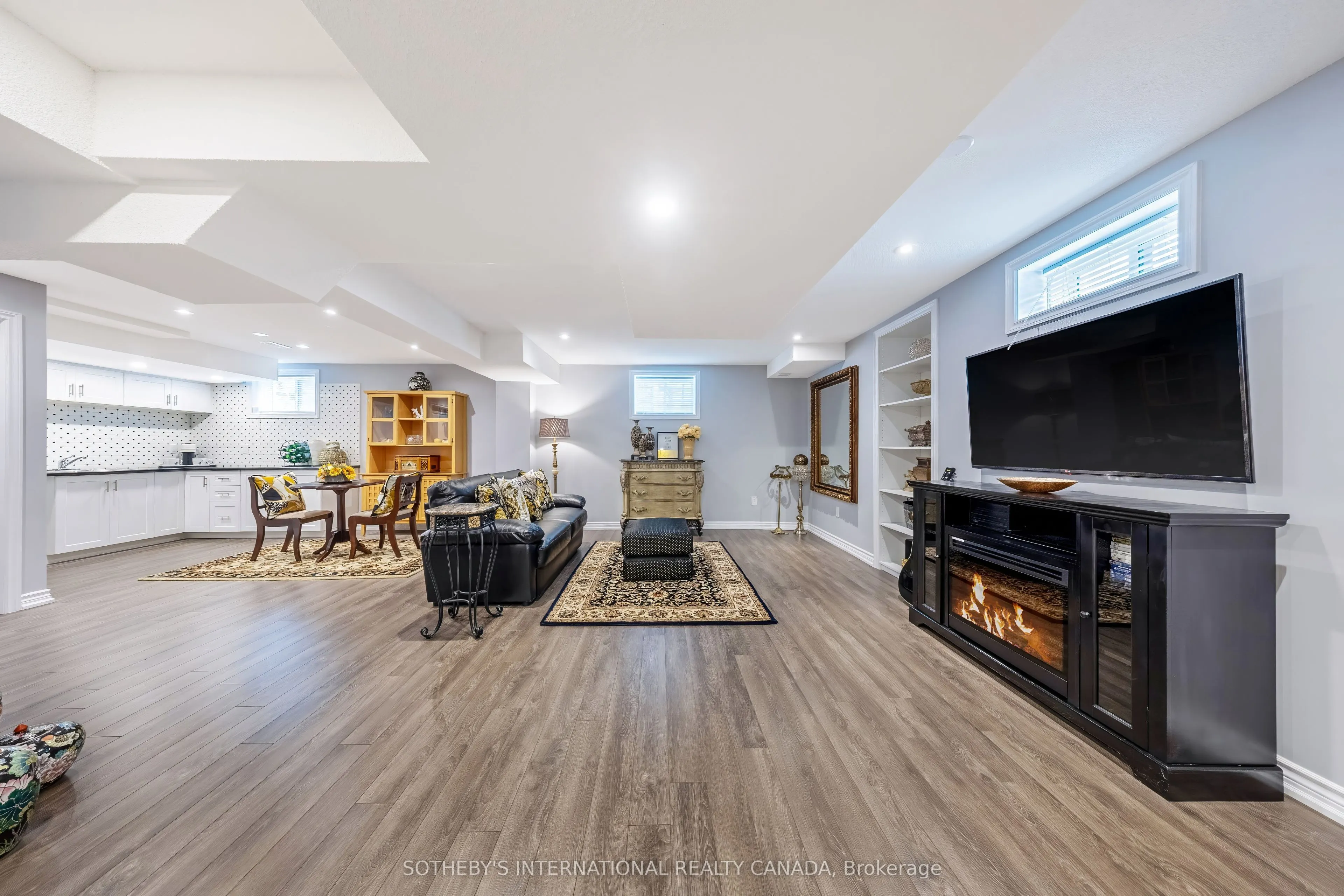 1150 Raspberry Terrace