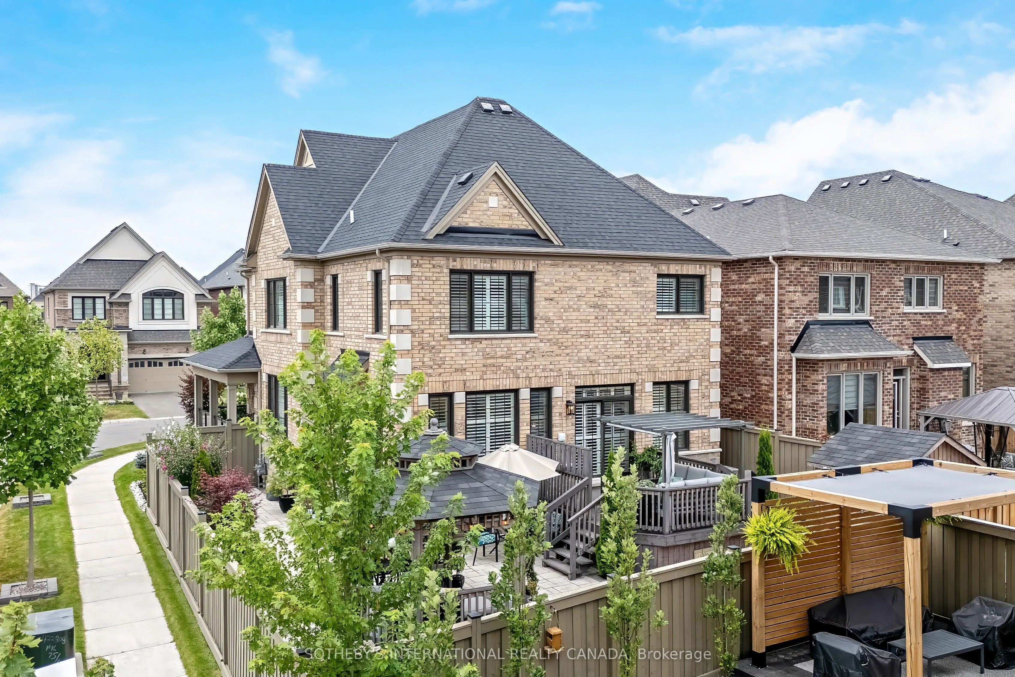 1150 Raspberry Terrace