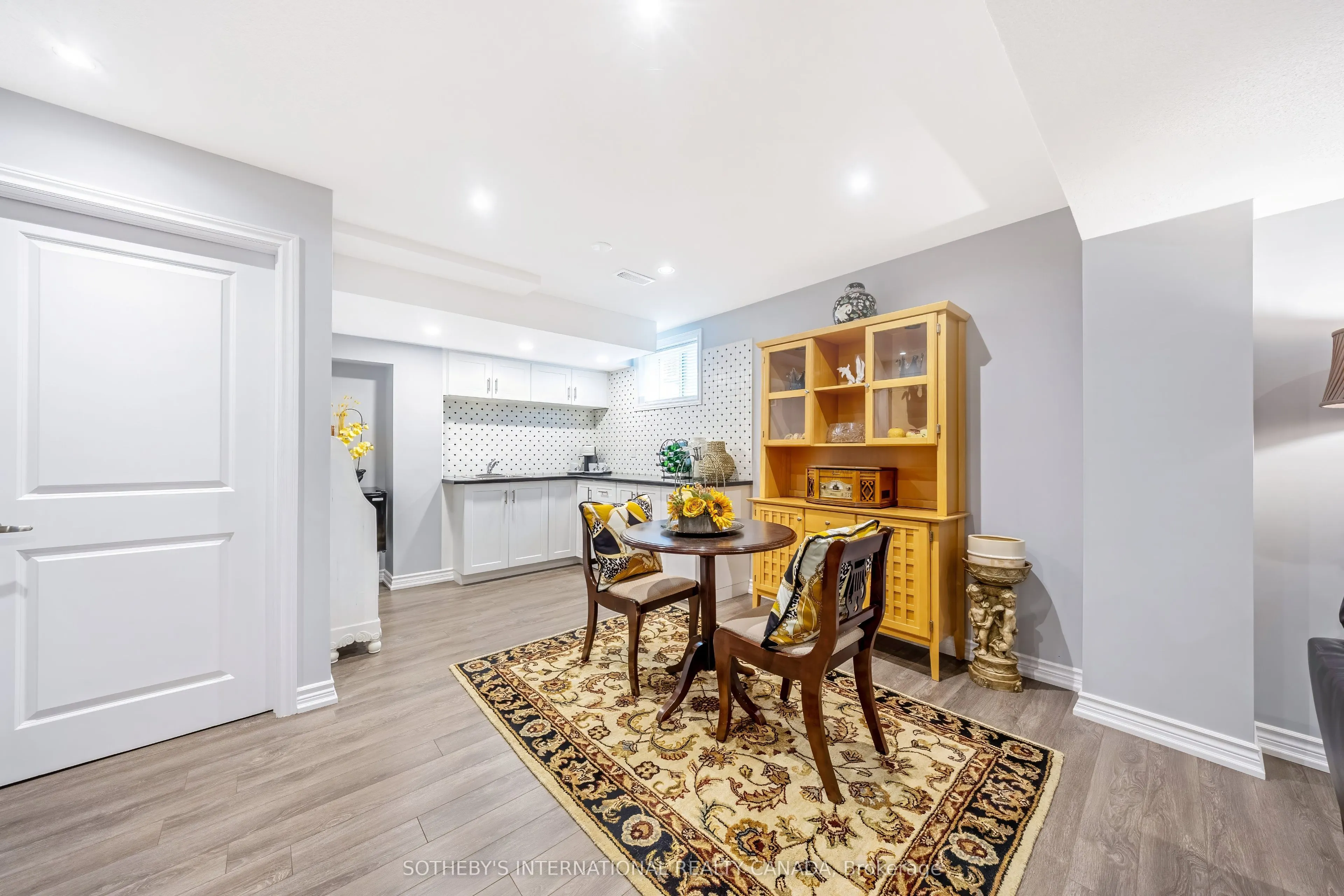 1150 Raspberry Terrace