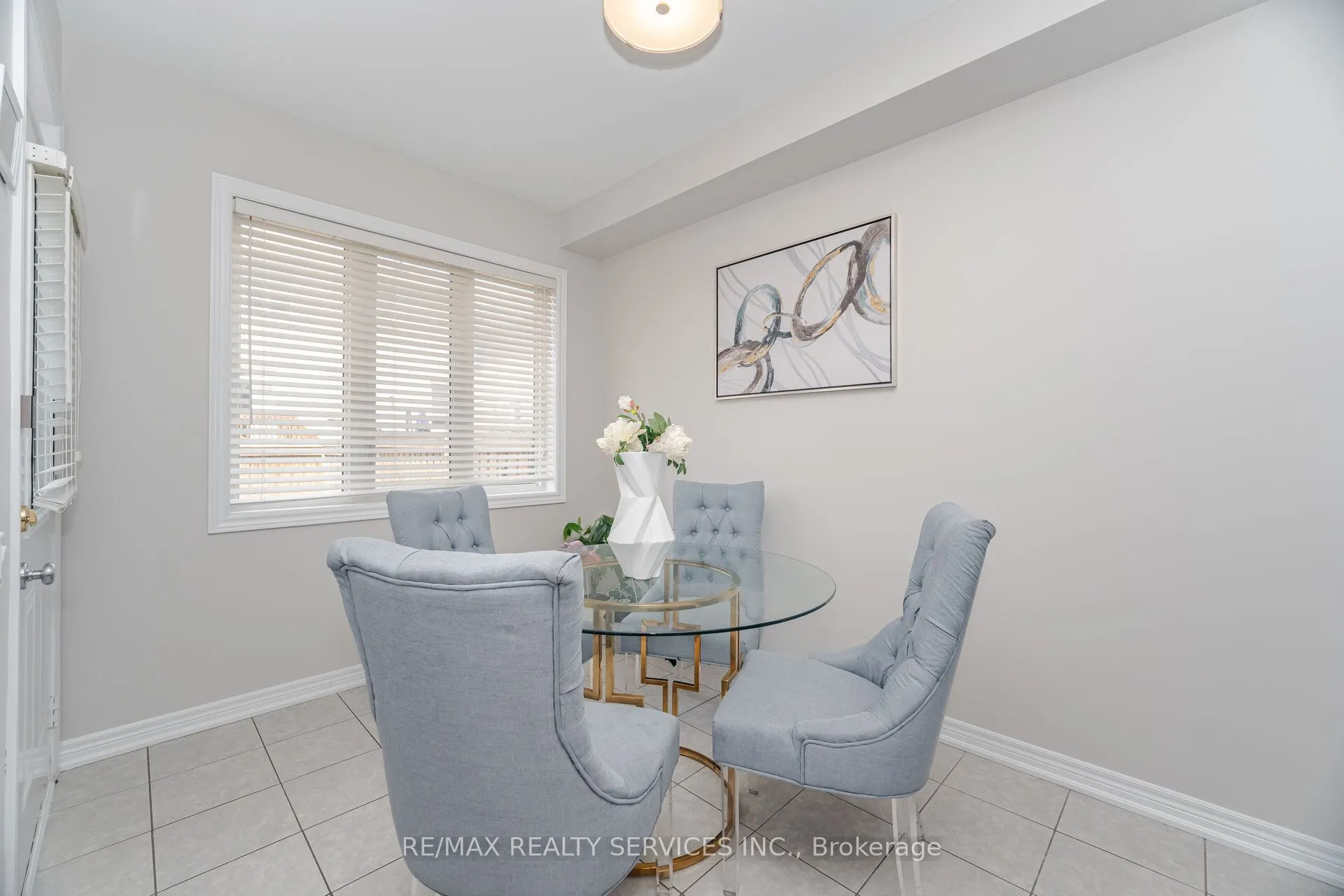 20 Blackberry Valley Crescent