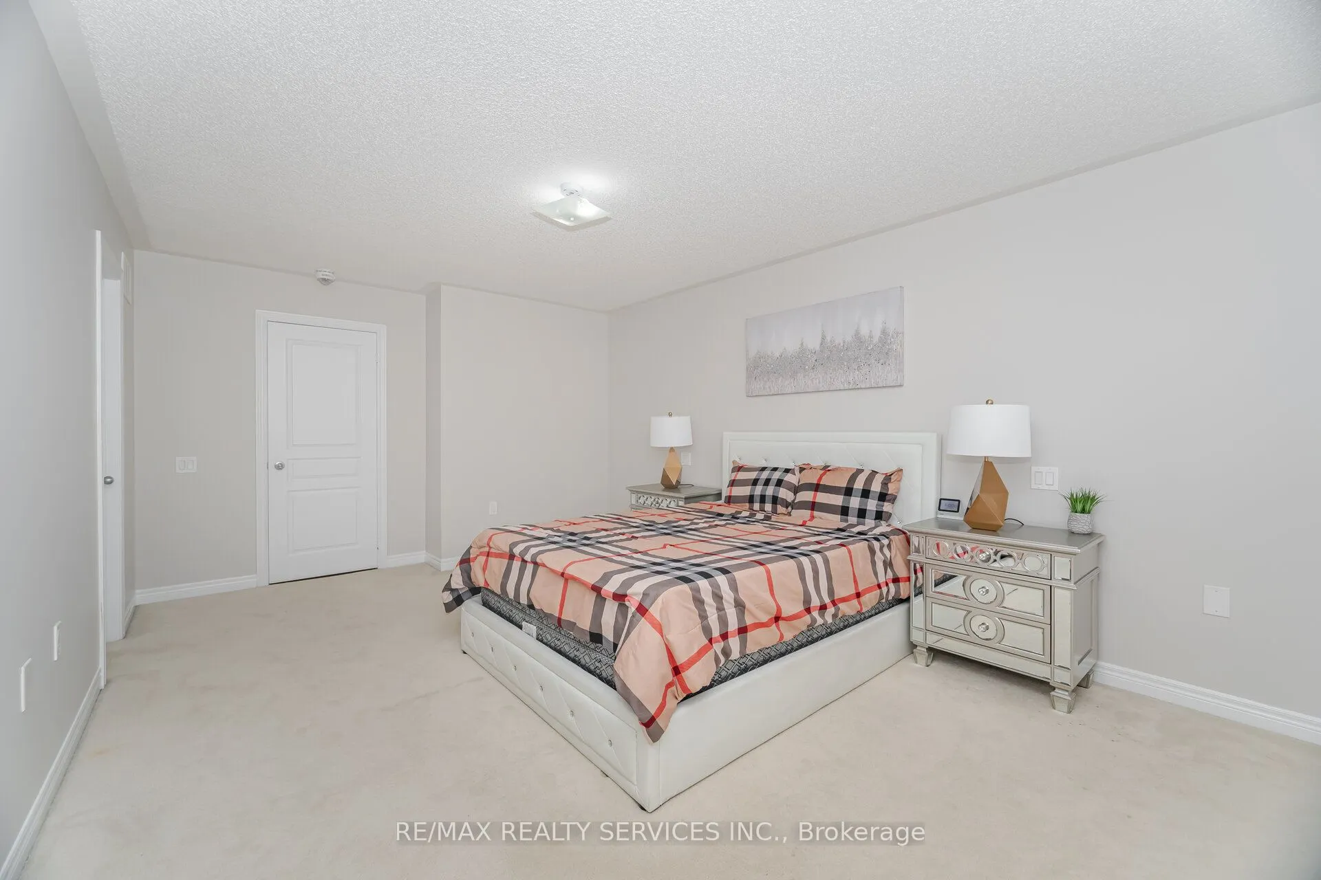 20 Blackberry Valley Crescent