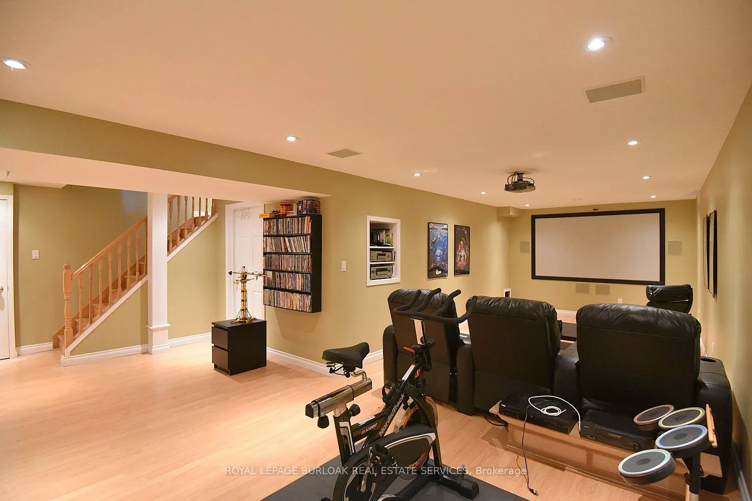4002 Jarvis Crescent