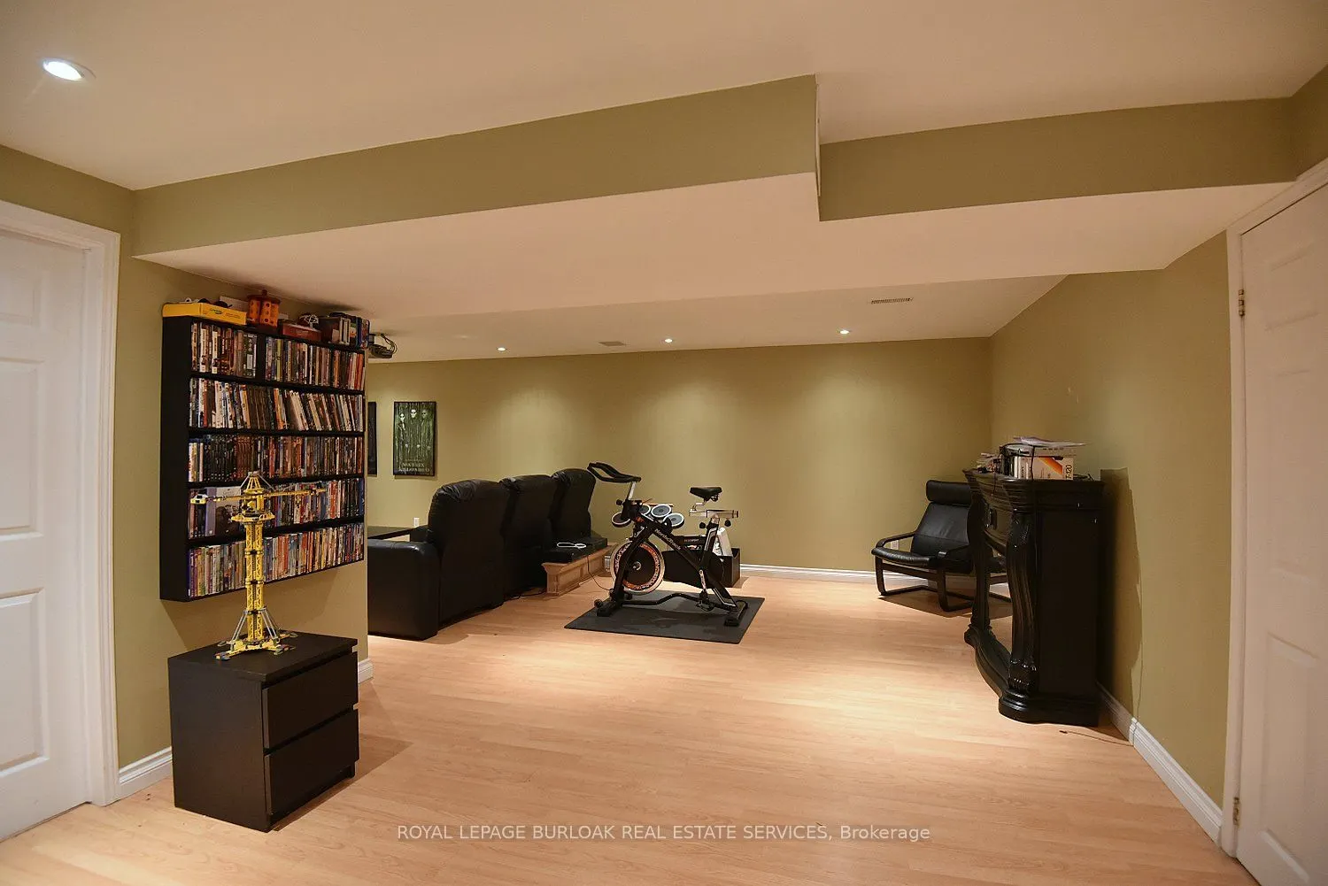 4002 Jarvis Crescent