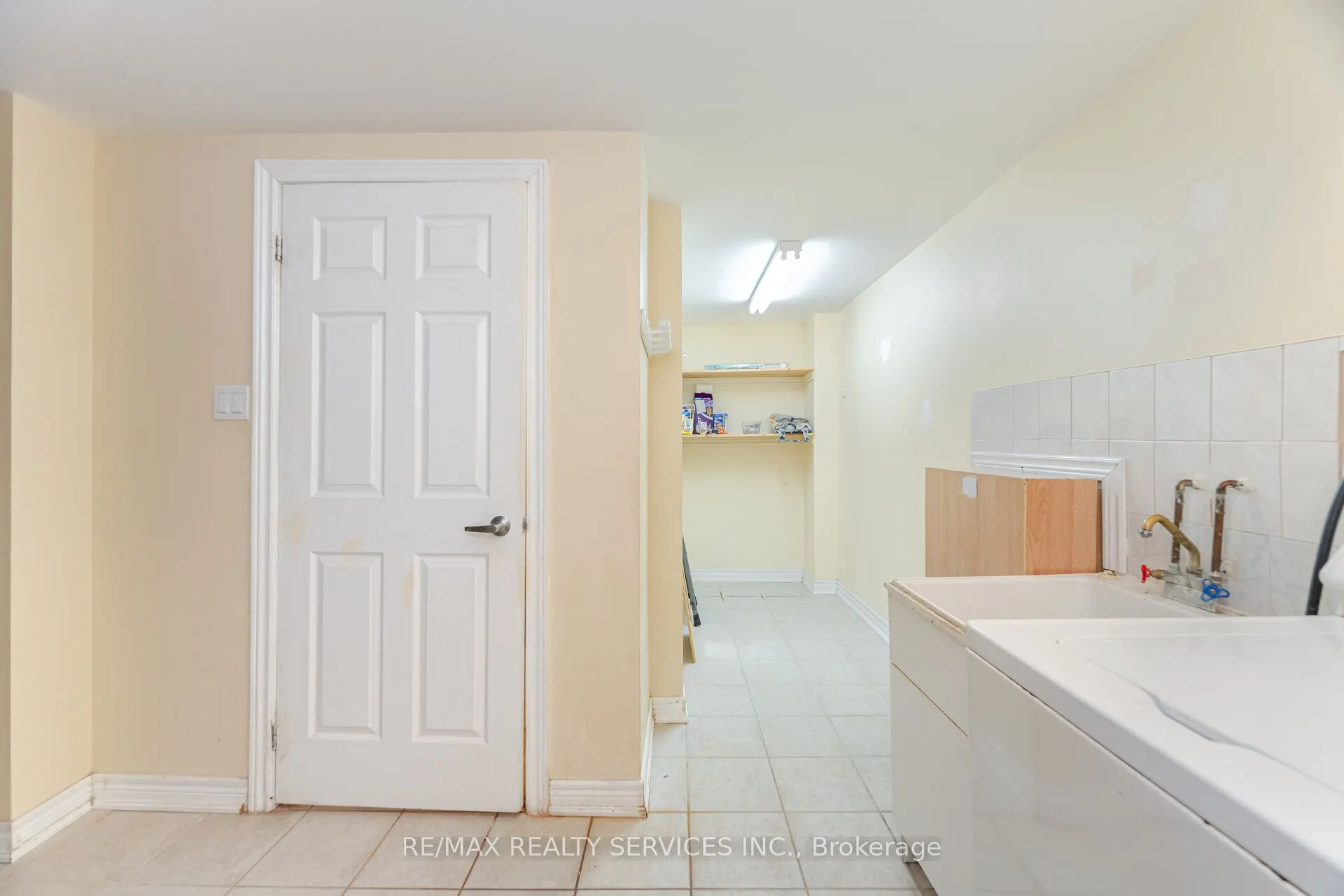 2413 Salcome Drive