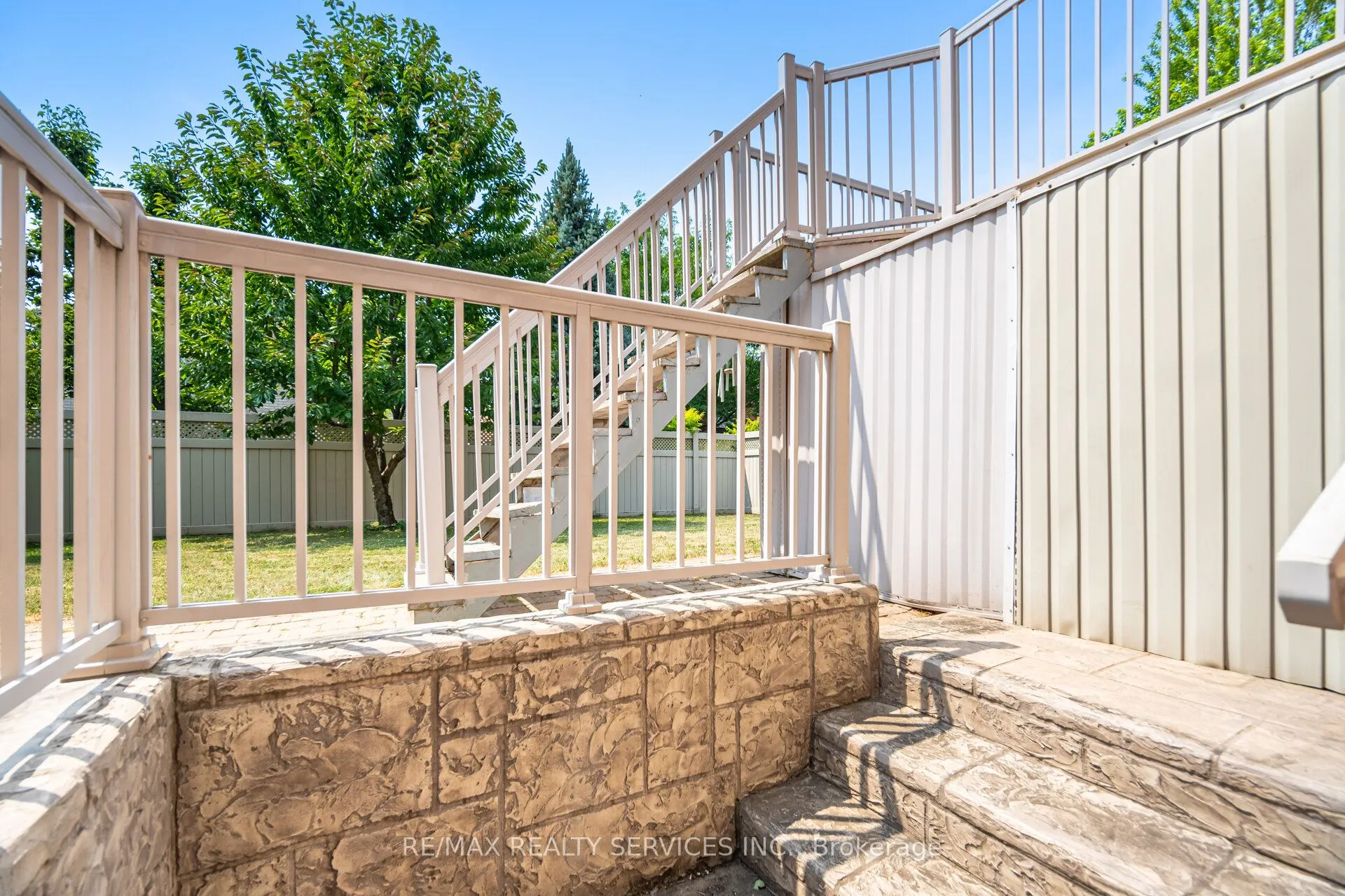 2413 Salcome Drive