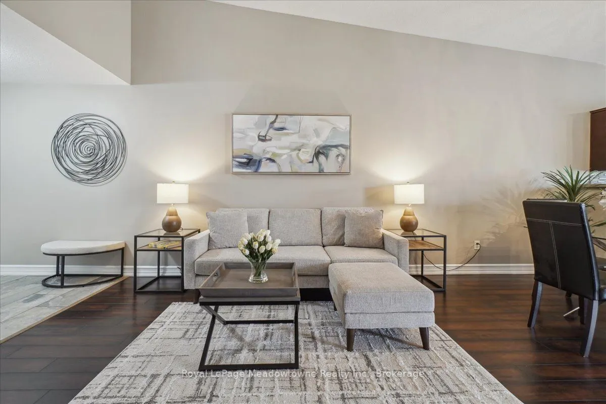 1491 Maple Avenue, #411